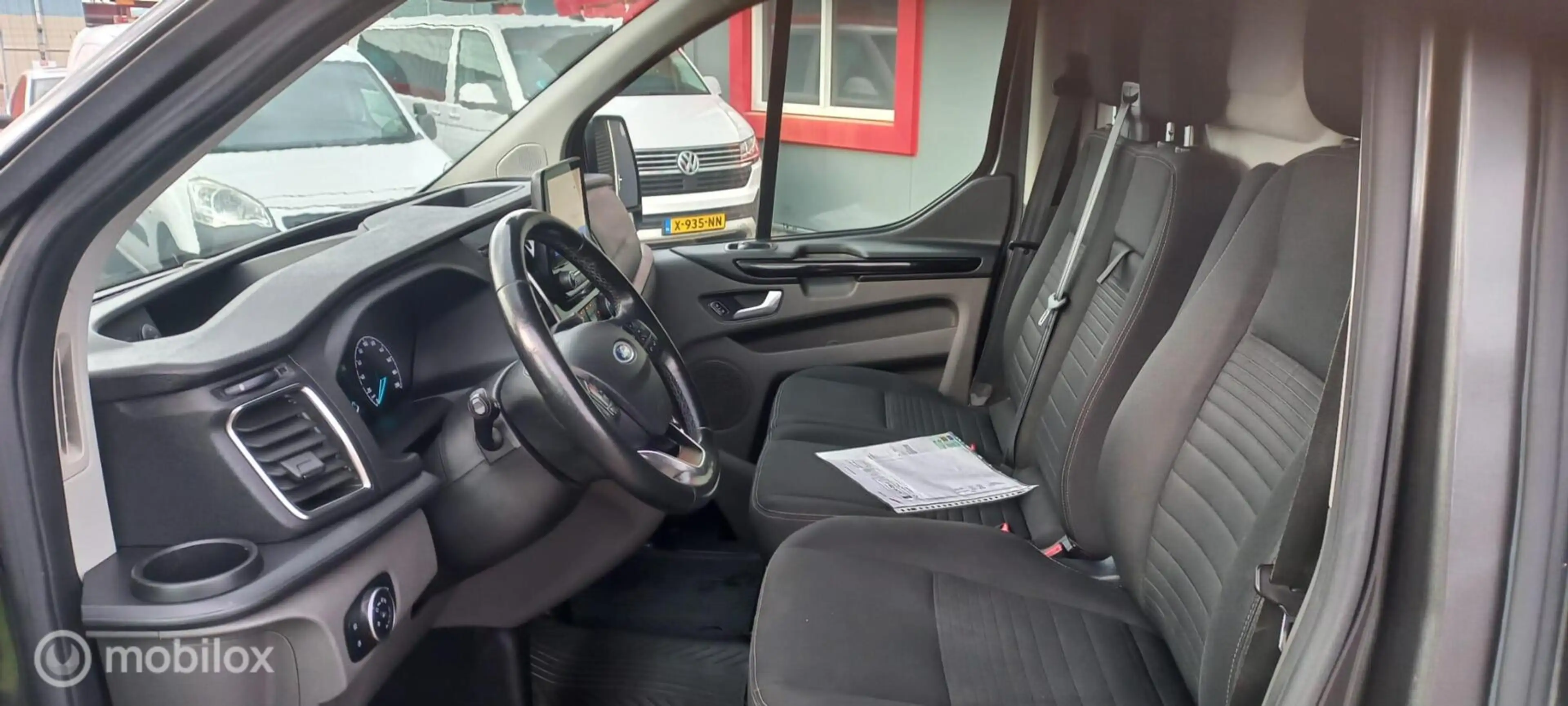 Ford Transit Custom 300 2.0 TDCI L2H1 Limited/AUTOMAAT — photo 14
