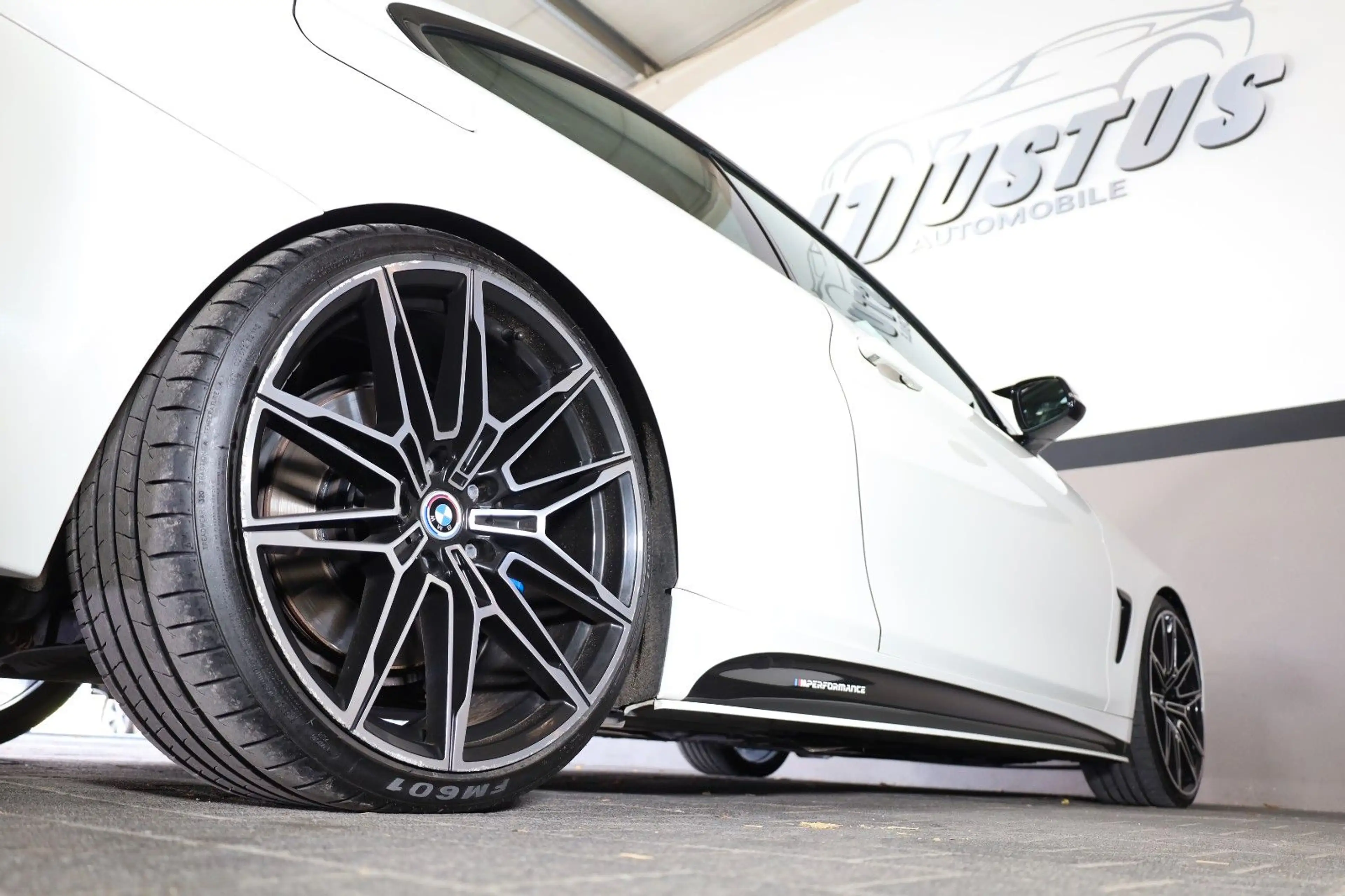 BMW 440 i xDrive Coupé/HK/HUD/SHZ/APPLE/TOTW/SBD/R20 — photo 8