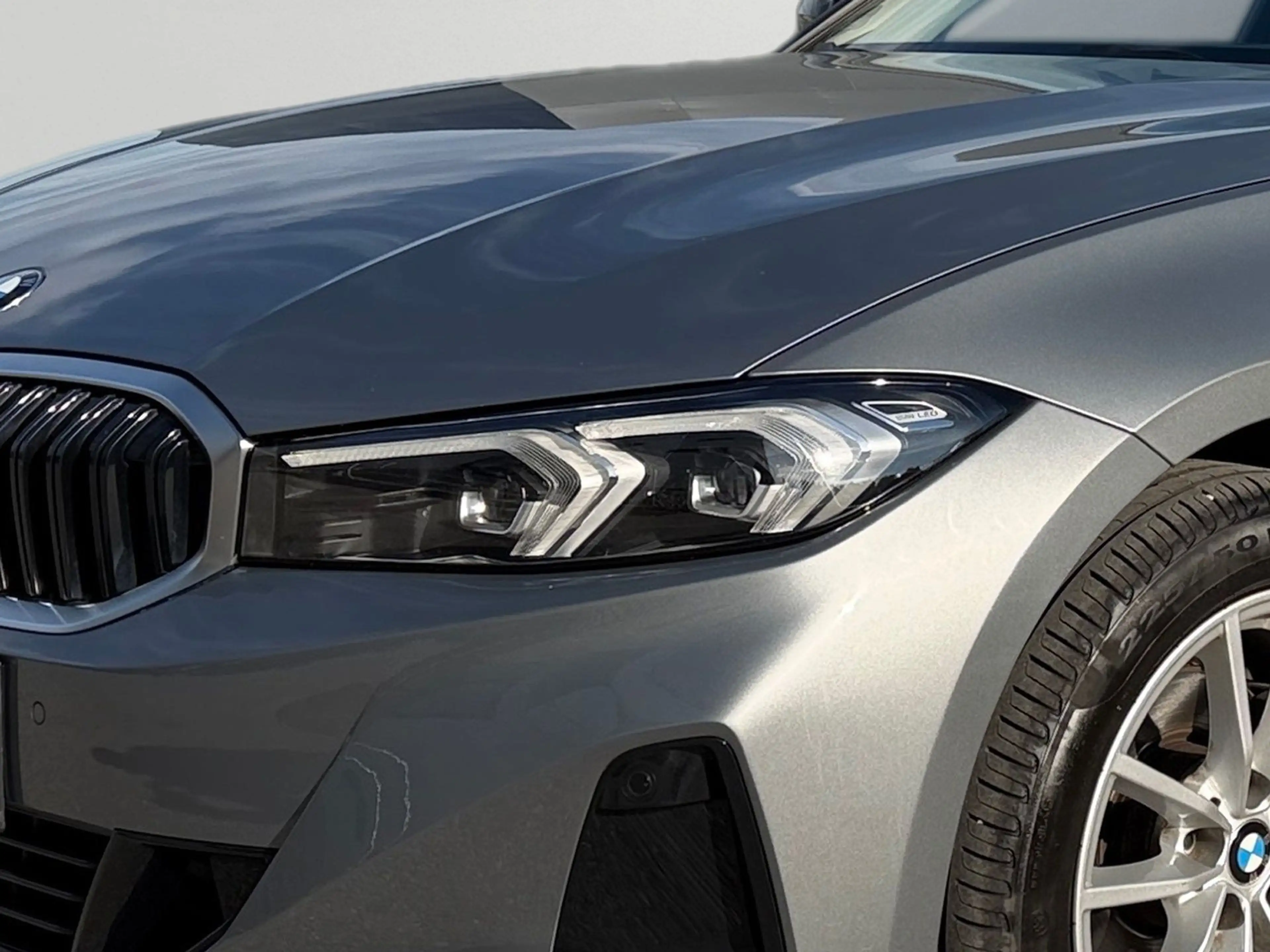 BMW 318 d Touring Aut. Widescreen Display, AHK, SHZ, LED — photo 9