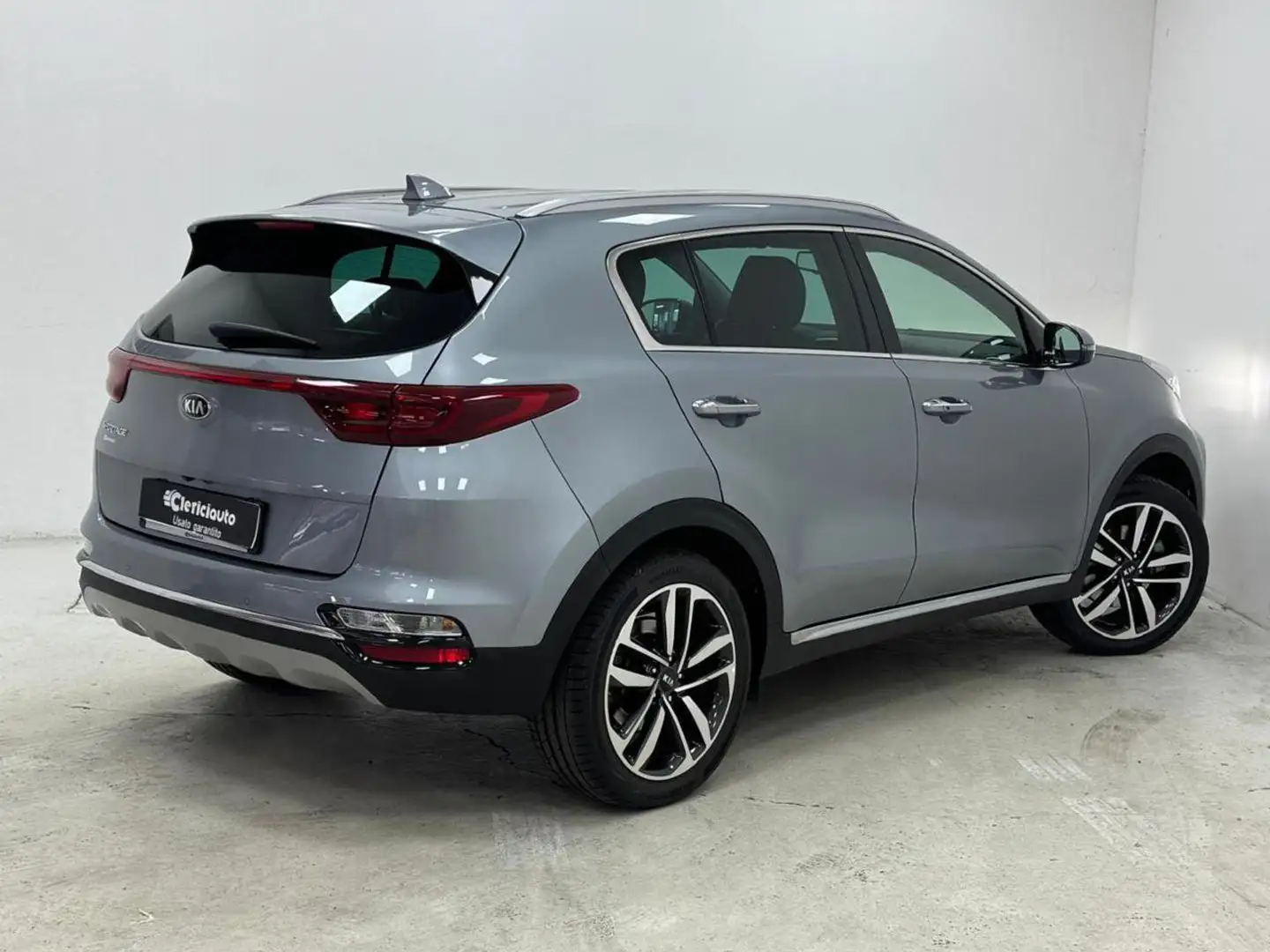Kia Sportage 1.6 CRDI 115 CV 2WD Energy Grigio - 2