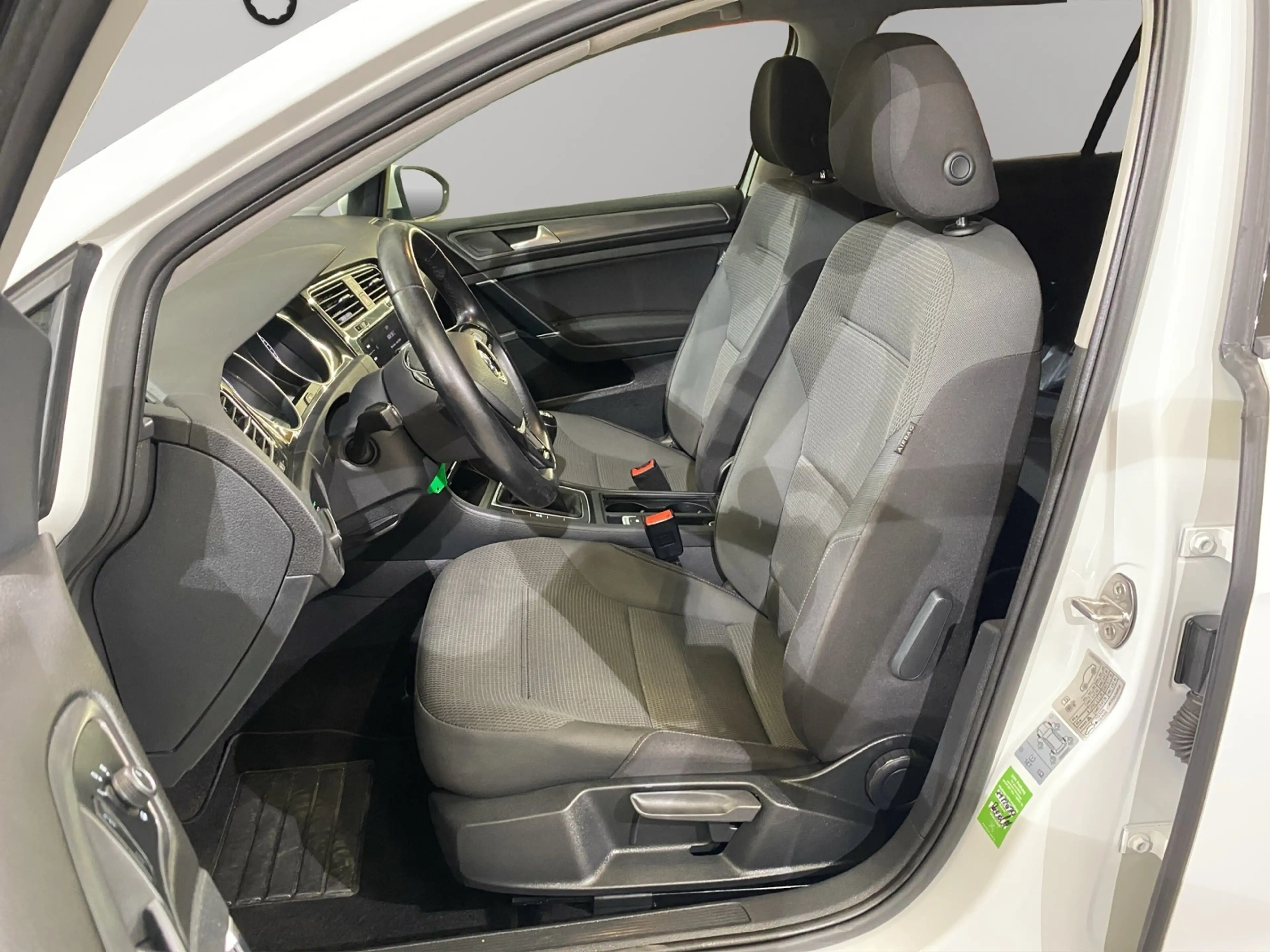 Volkswagen Golf Variant 1.6 TDI Comfortline  (StandH,  SitzH, ACC, PDC) — photo 3