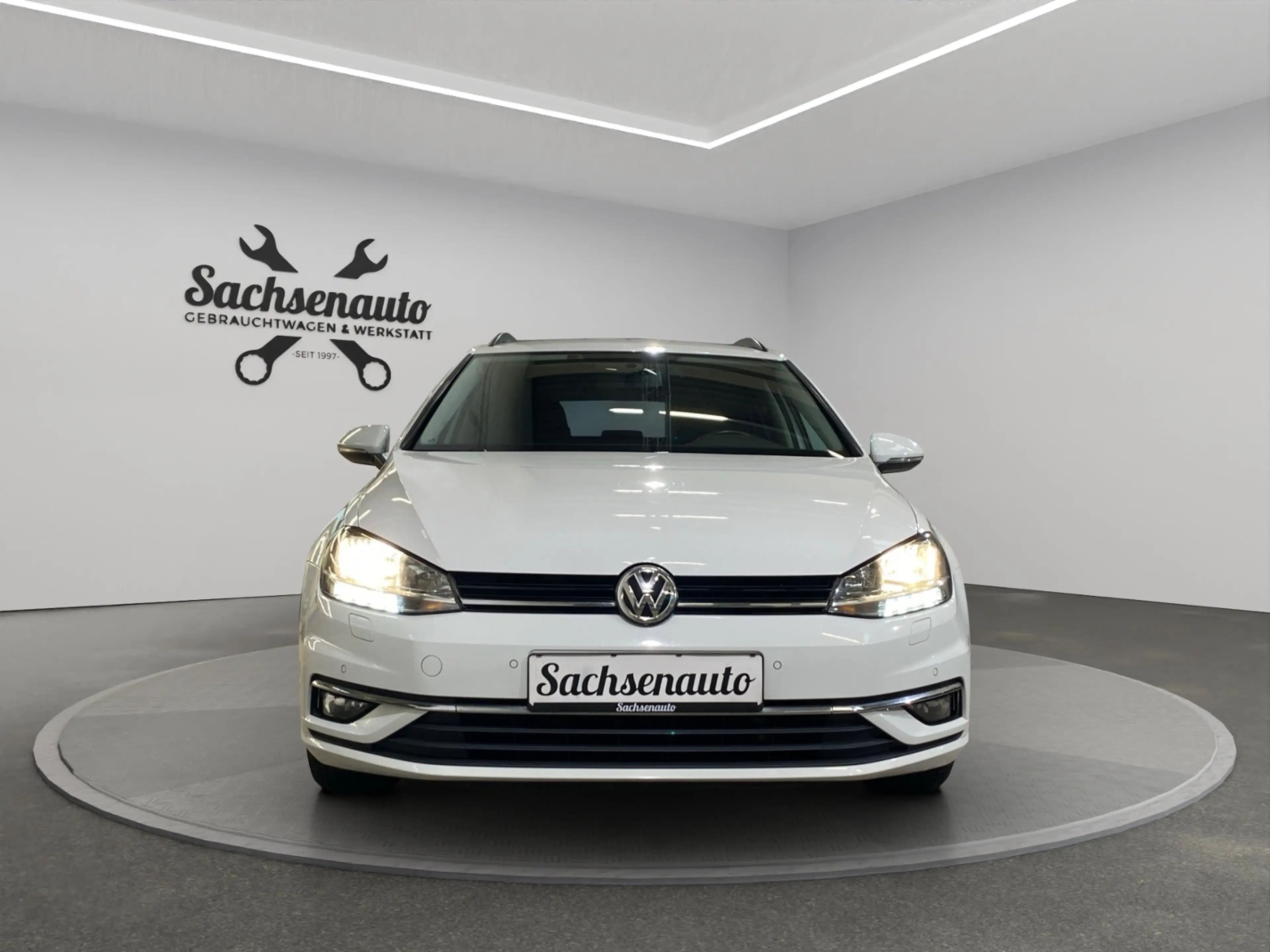 Volkswagen Golf Variant 1.6 TDI Comfortline  (StandH,  SitzH, ACC, PDC) — photo 14