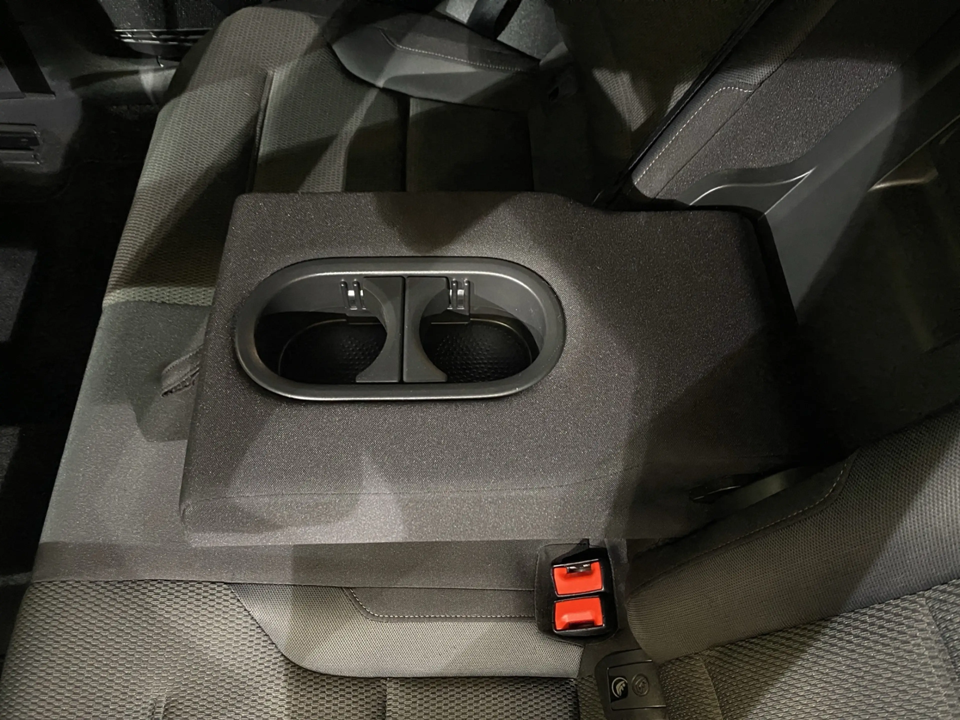 Volkswagen Golf Variant 1.6 TDI Comfortline  (StandH,  SitzH, ACC, PDC) — photo 11