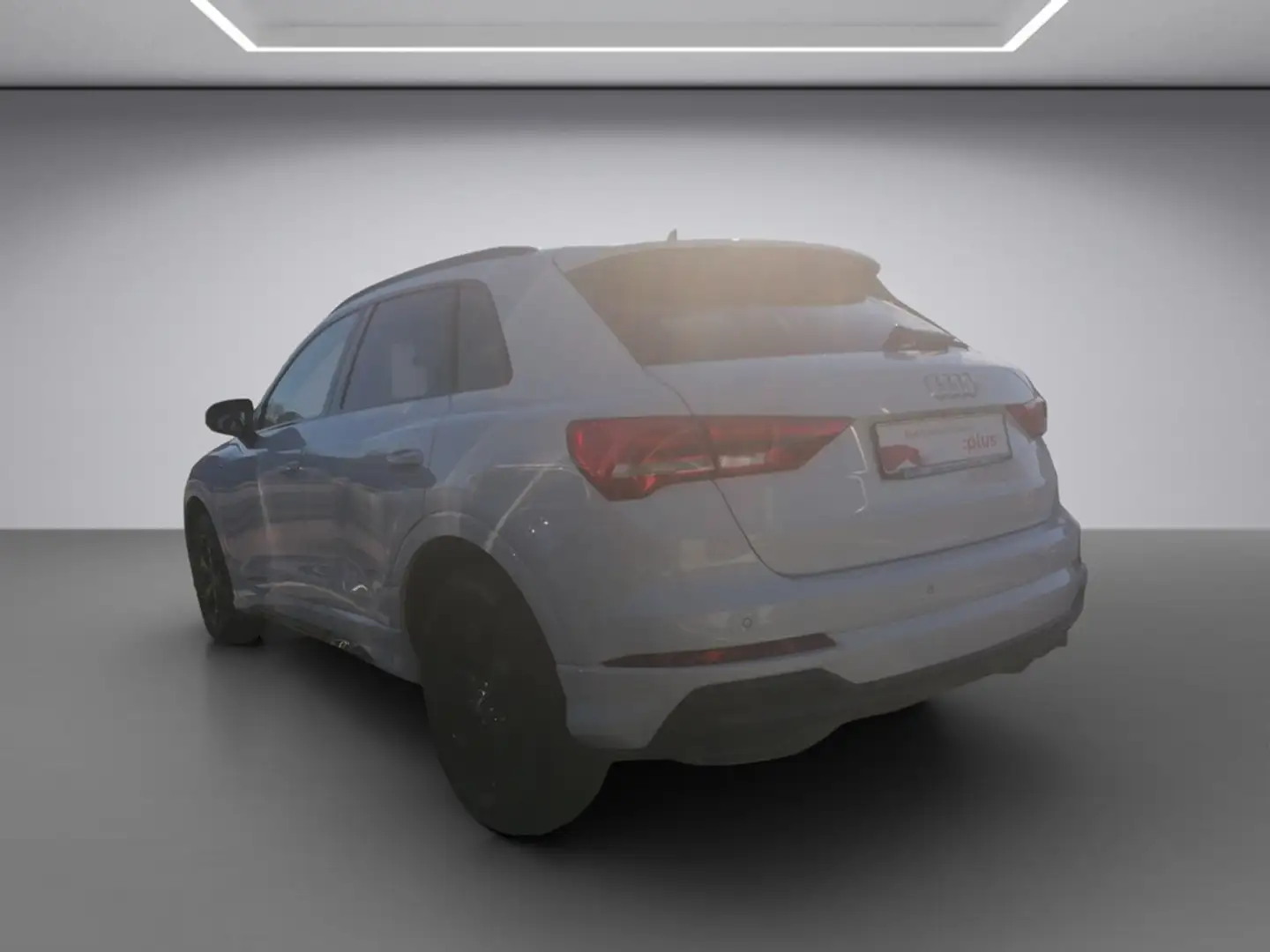 Audi Q3 35 1.5 TFSI S line, Navigation, Optikpaket schwarz Blanc - 2