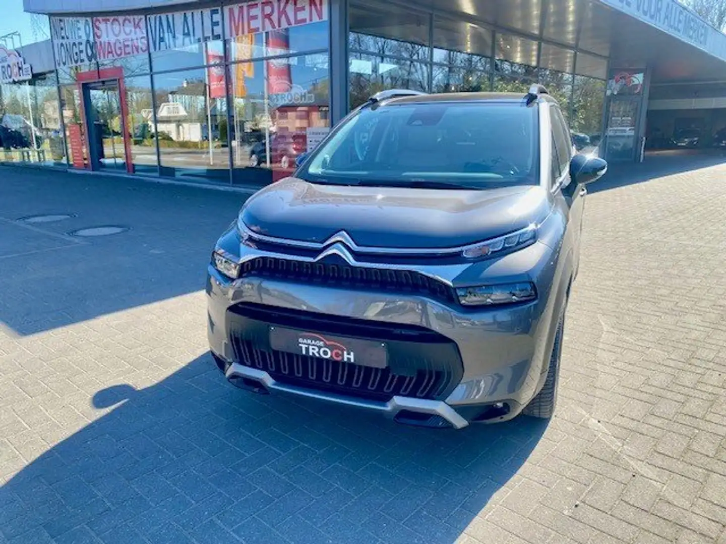 Citroen C3 Aircross Shine 110PK Leder/Navi/App Con. Sensoren Gris - 2