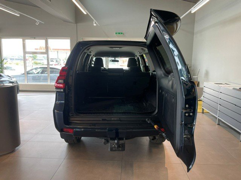 Toyota Land Cruiser Land Cruiser 2,8 D-4D 4WD City — photo 8
