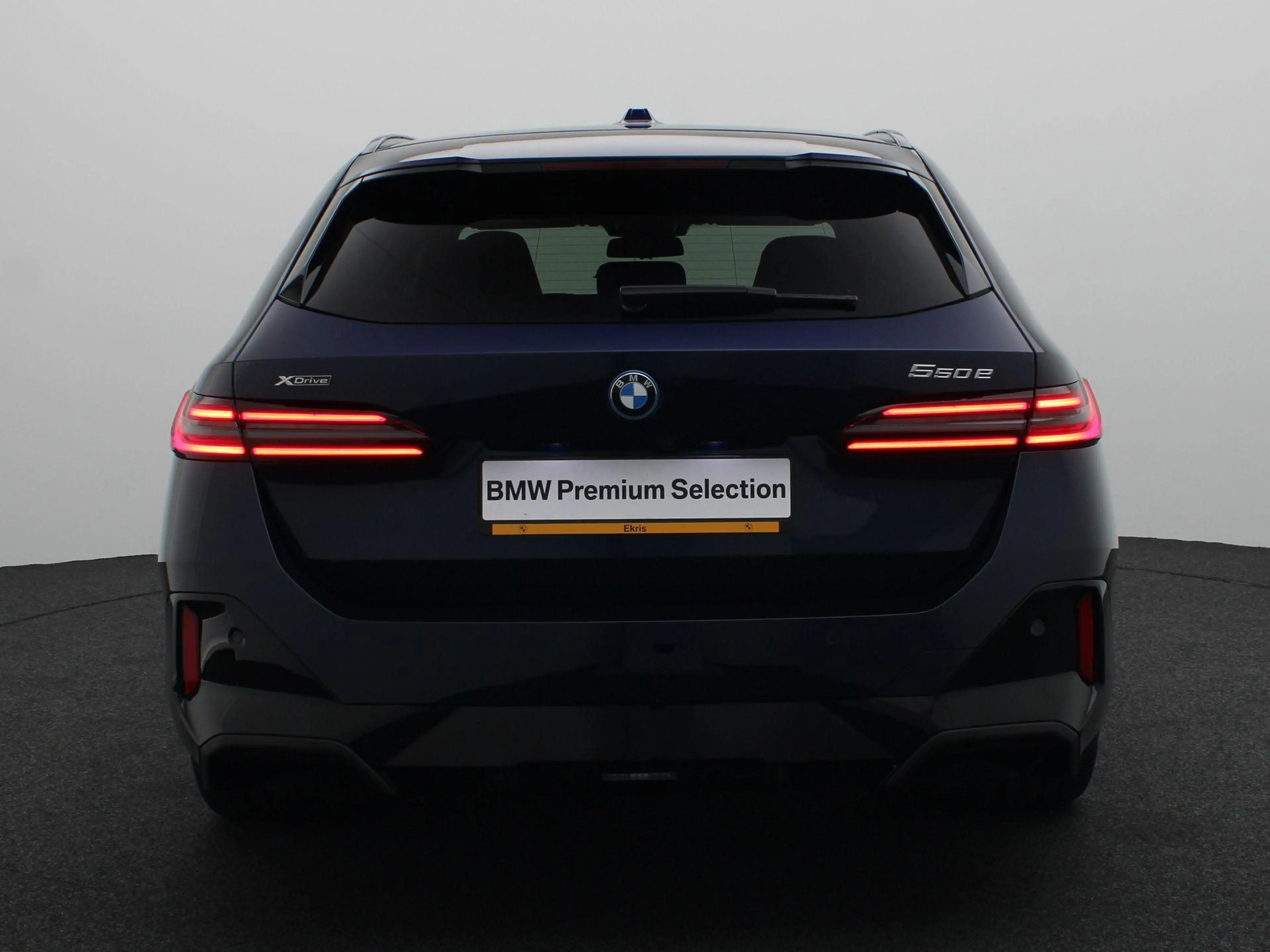 BMW 550 5 Serie Touring 550e xDrive M Sportpakket Pro | In — photo 5