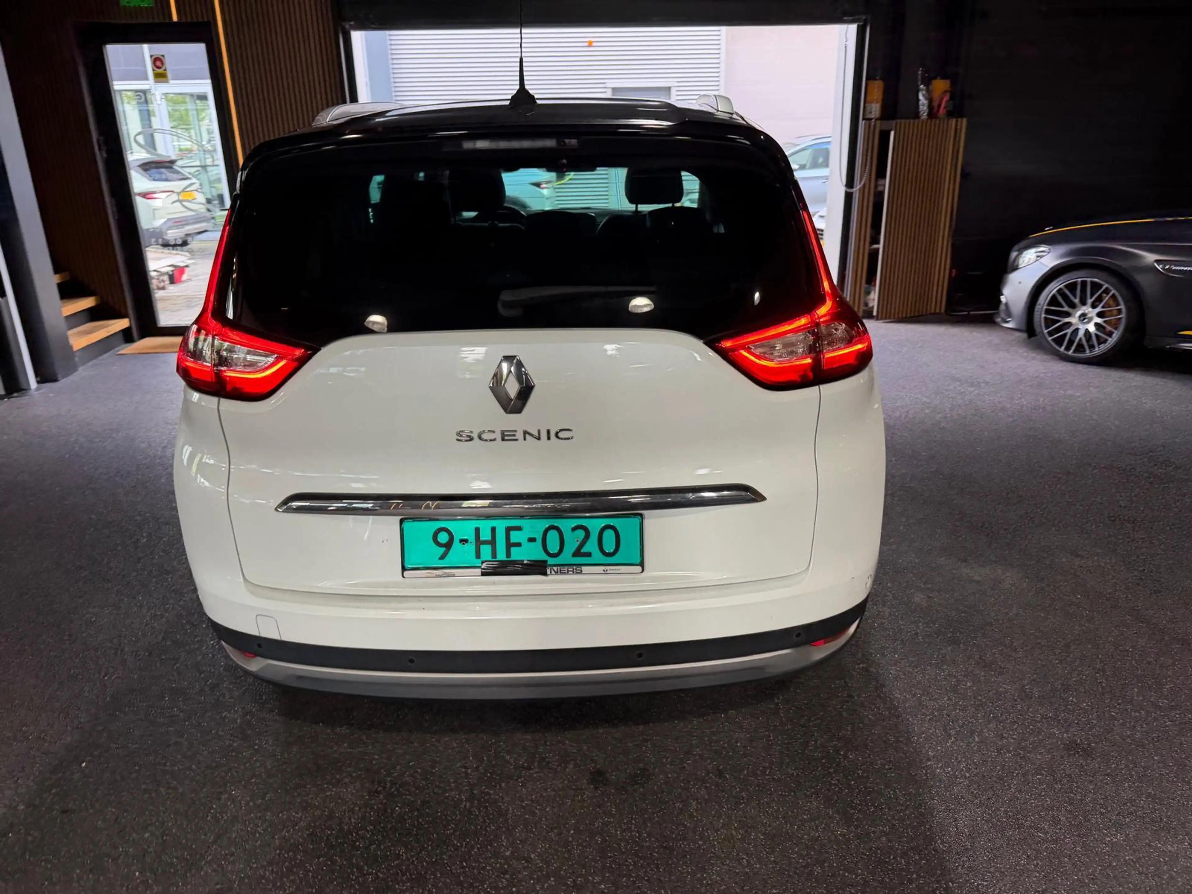 Renault Grand Scenic 1.3 TCe Bose 7p. — photo 4