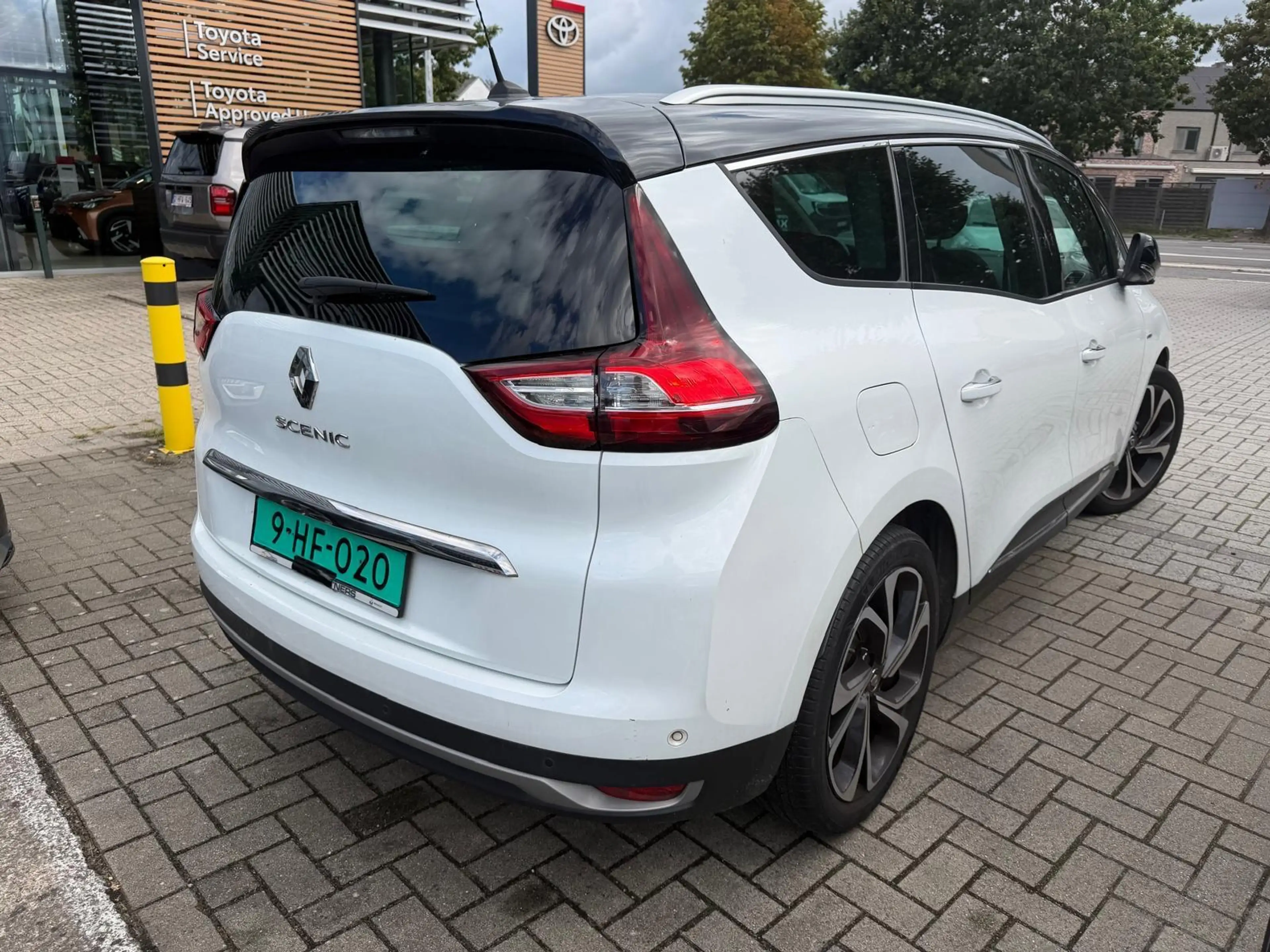 Renault Grand Scenic 1.3 TCe Bose 7p. — photo 7