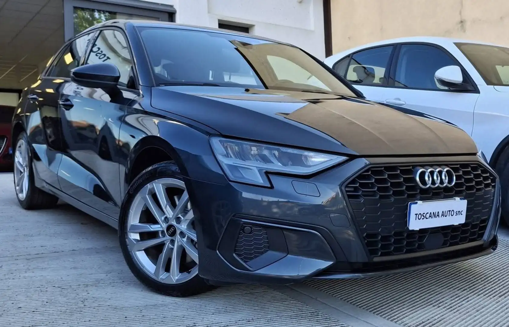 Audi A3 A3 IV 2021 Sportback35 2.0 tdi Business Advanced Grigio - 2