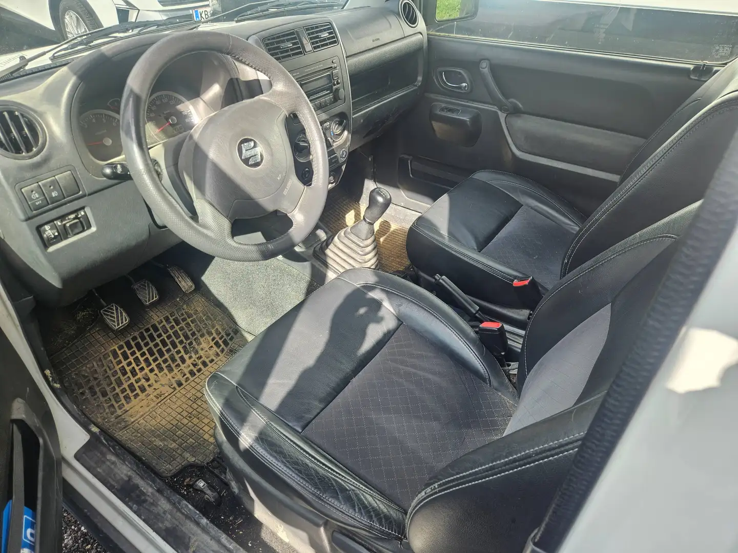 Suzuki Jimny Jimny 1,3 V V - 2