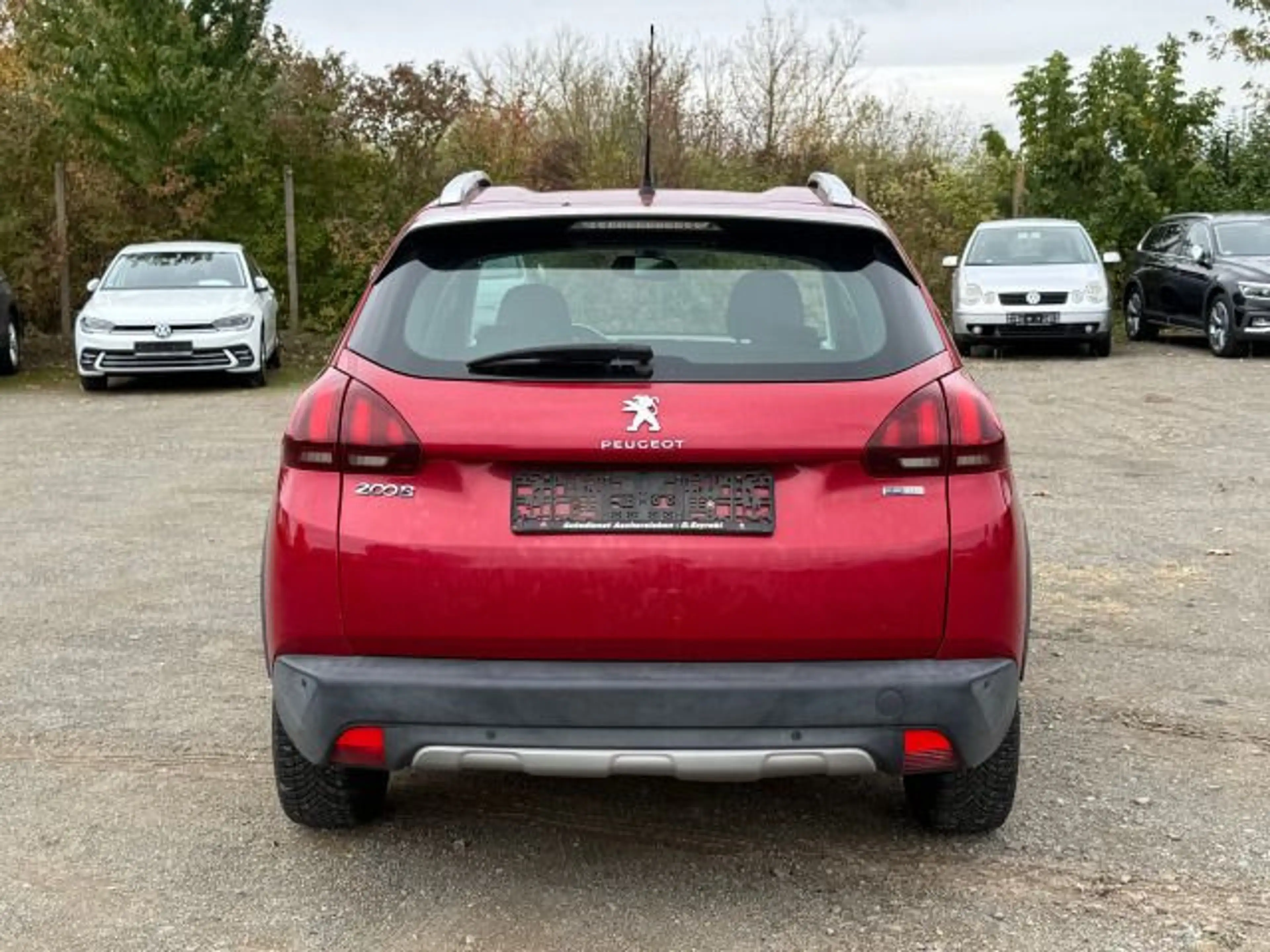 Peugeot 2008 1.2 PureTech 130 Allure 6-Gang NUR AN AUTOH — photo 4