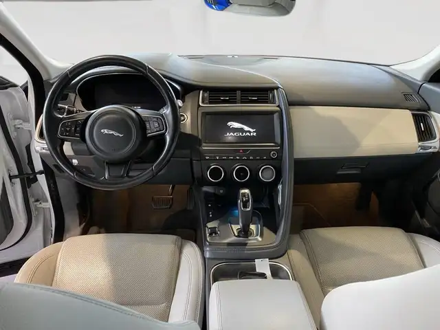 Jaguar E-Pace view 6
