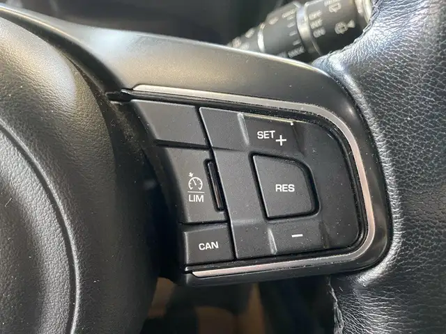 Jaguar E-Pace view 13