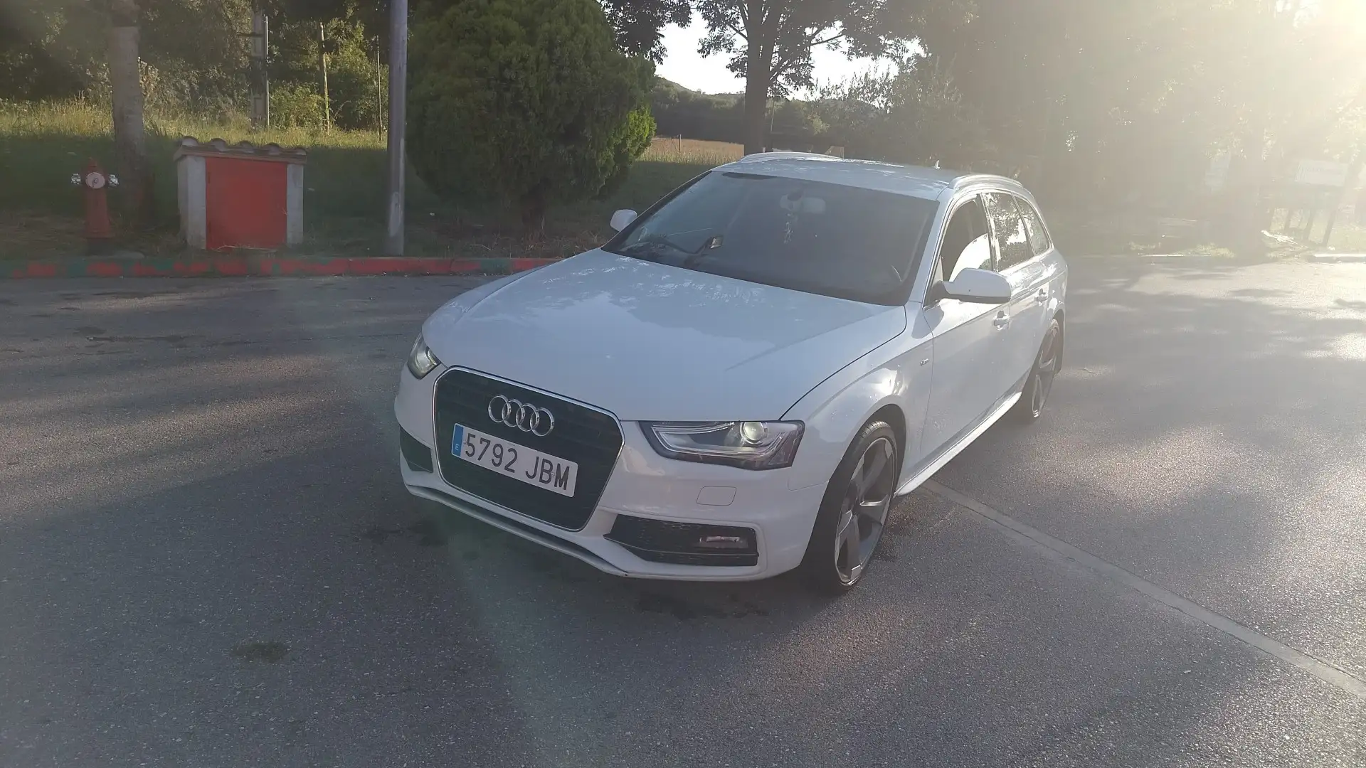 Audi A4 Avant 2.0TDI DPF S line edition 150 - 1