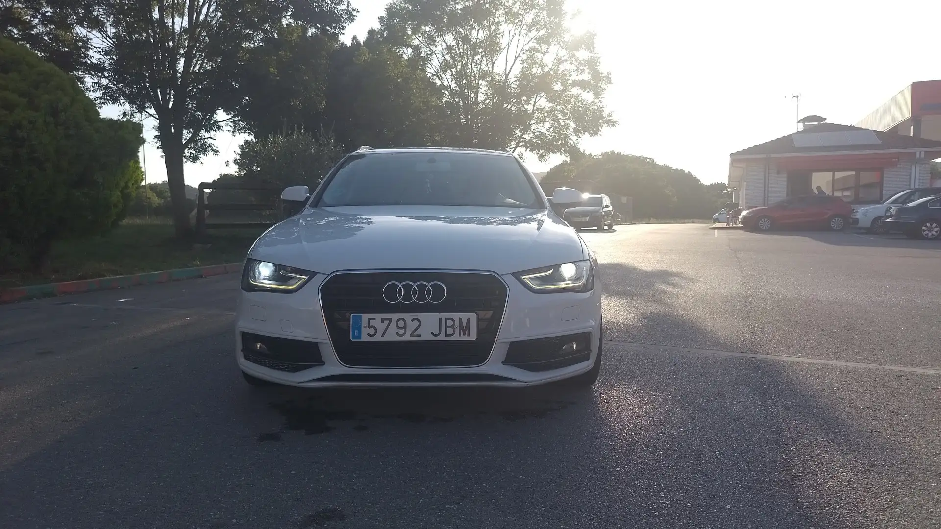 Audi A4 Avant 2.0TDI DPF S line edition 150 - 2