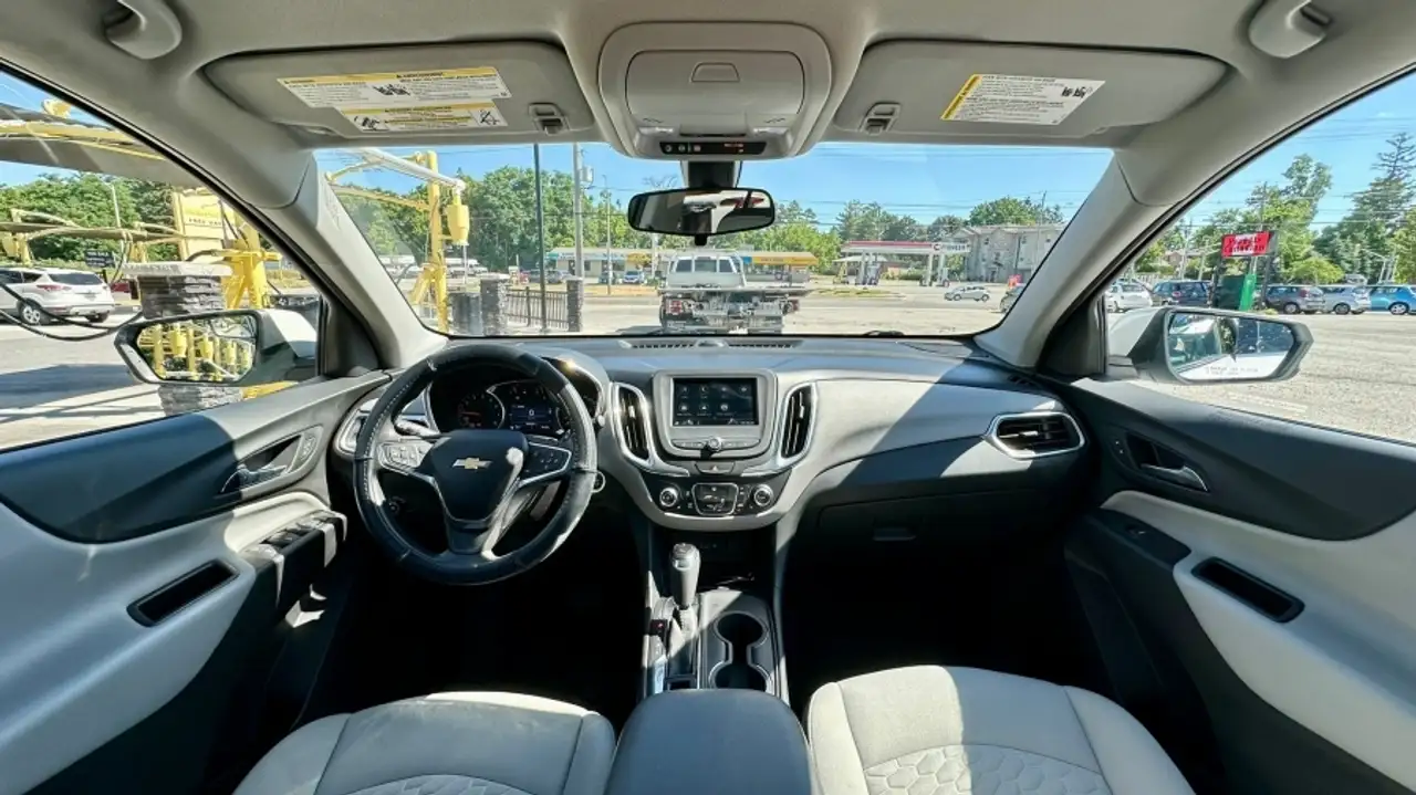 Chevrolet Equinox снимка Chevrolet Equinox