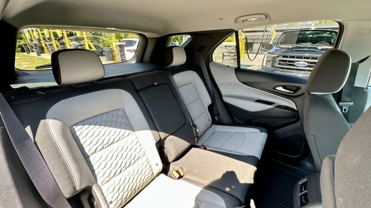 Chevrolet Equinox снимка Chevrolet Equinox