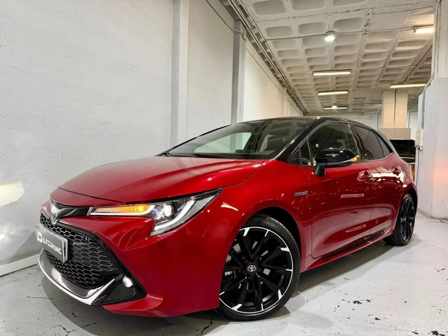 Toyota Corolla 180H GR-Sport Rouge - 1
