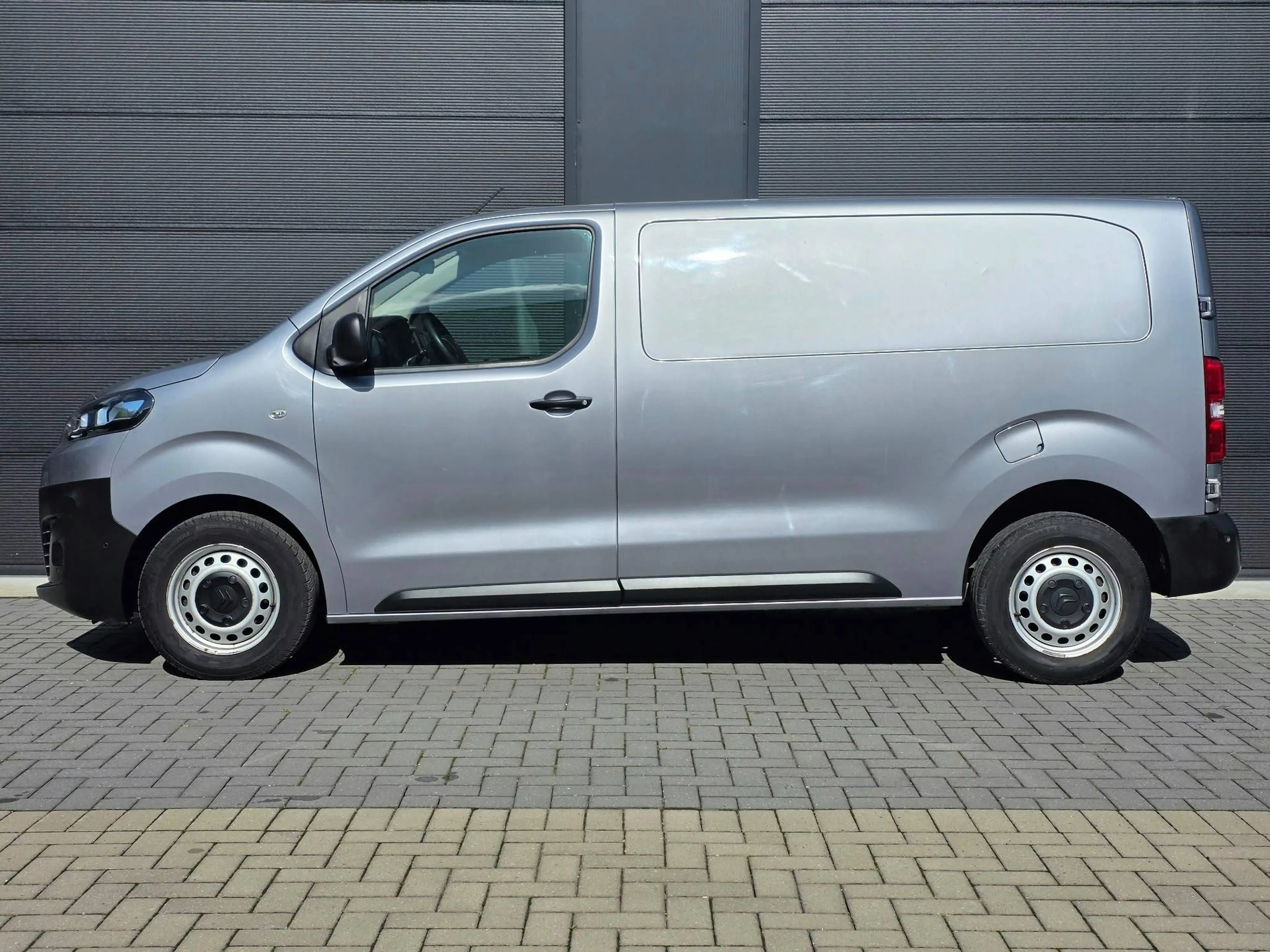 Citroen Jumpy 2.0 HDI / L2 / LICHTE VR. / 360° CAMERA / BLIND SPOT / CRUISE CONTROL — photo 3
