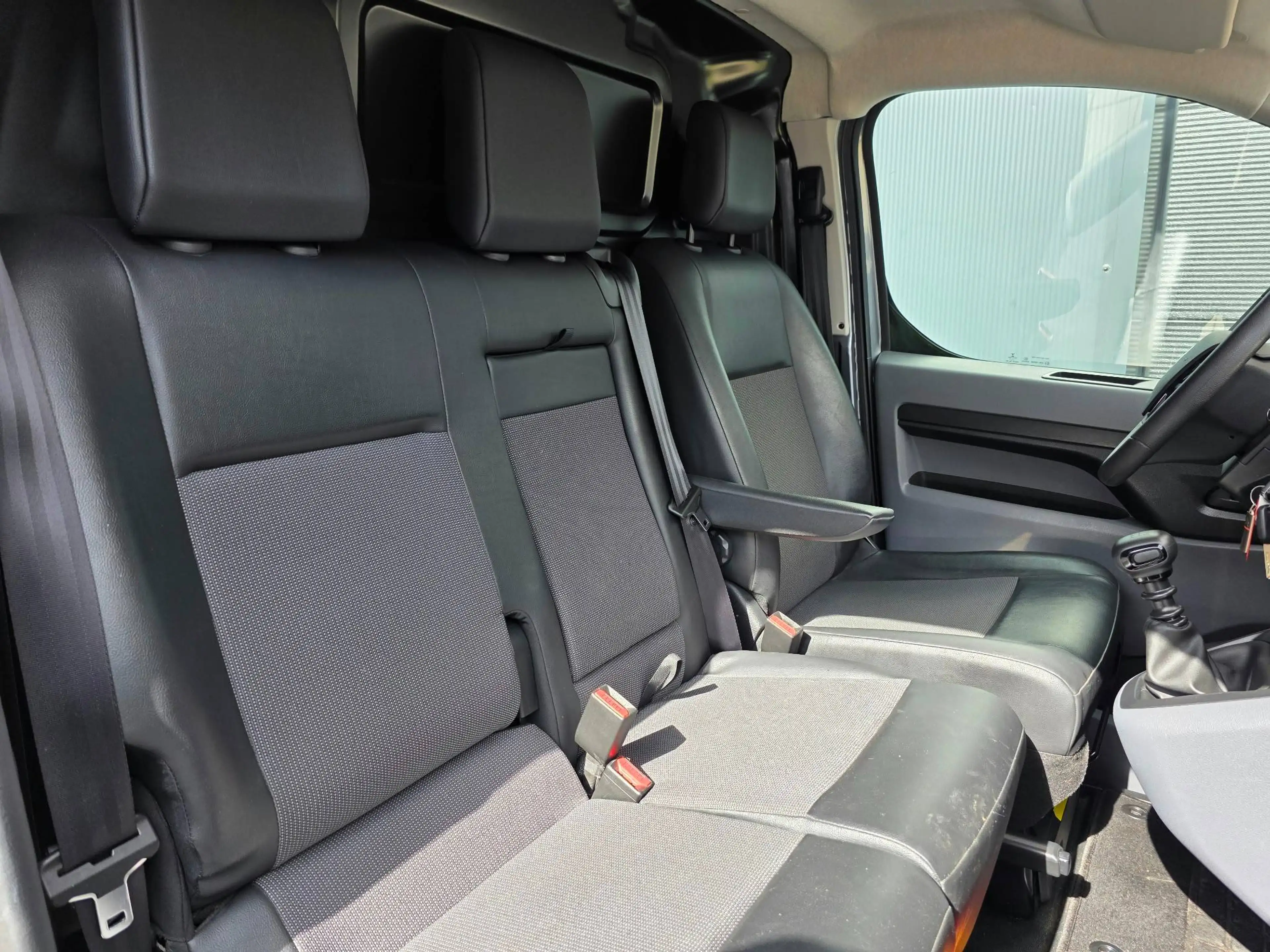 Citroen Jumpy 2.0 HDI / L2 / LICHTE VR. / 360° CAMERA / BLIND SPOT / CRUISE CONTROL — photo 15