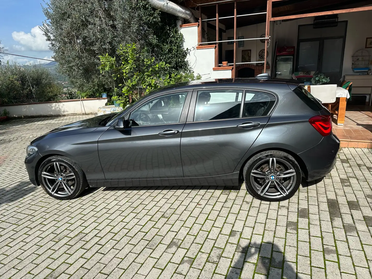BMW 118 118d xdrive Urban 5p - 2