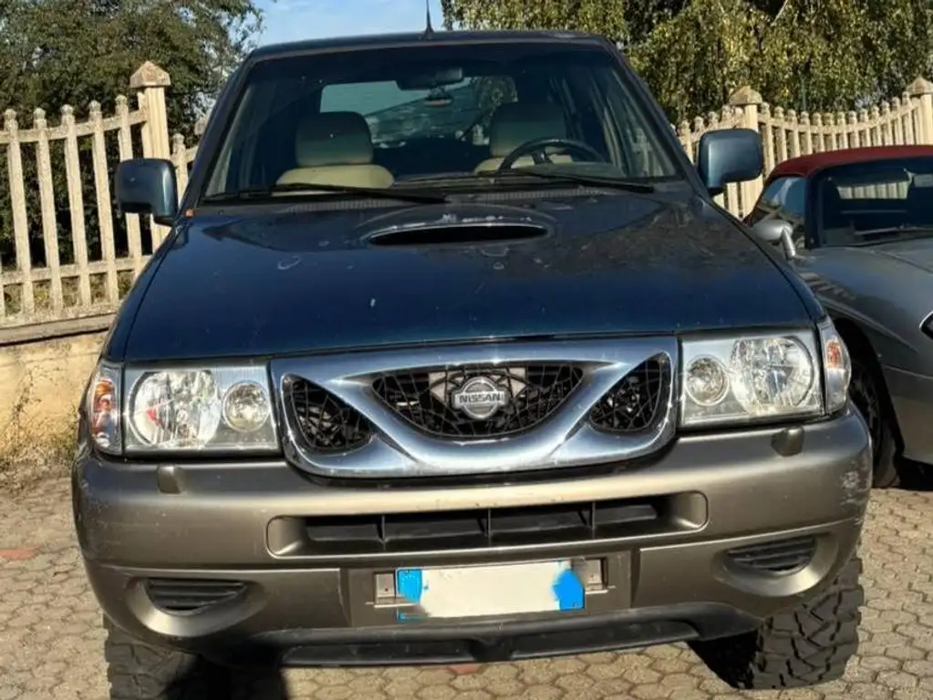 Nissan Terrano 2002 из Европы — купить под ключ