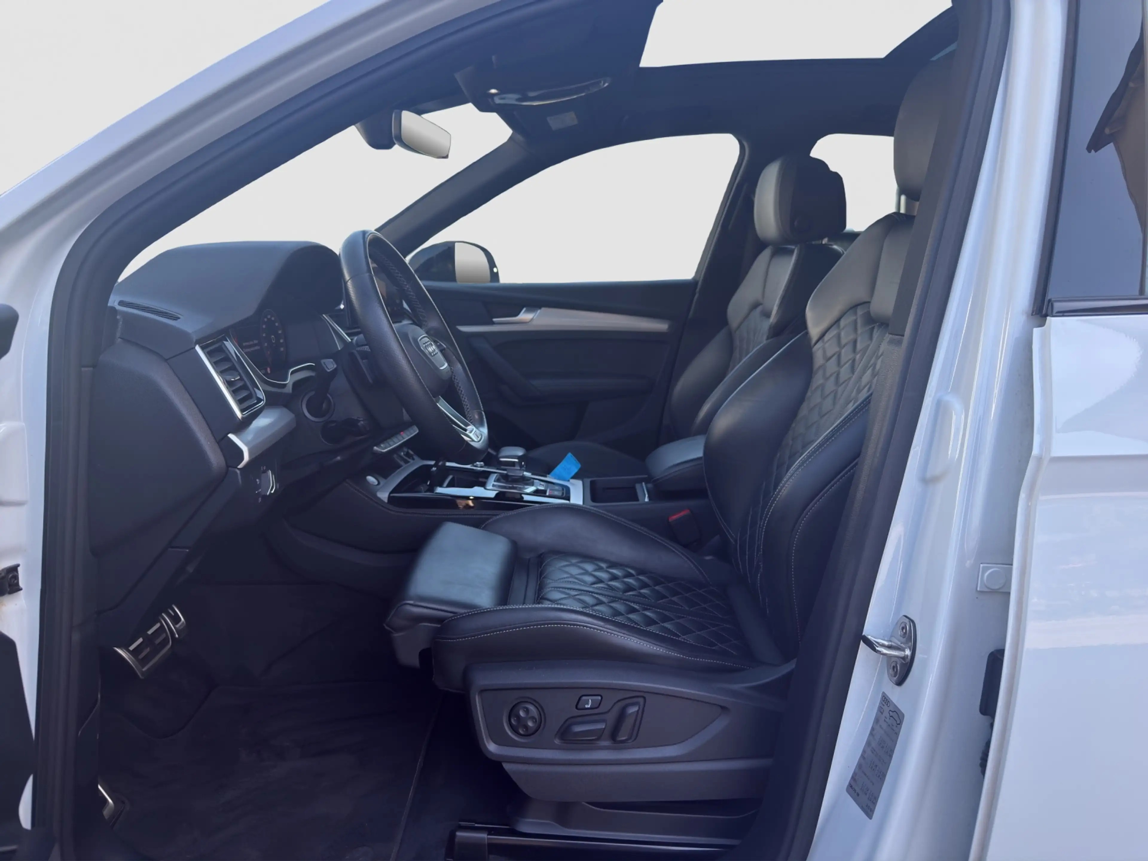 Audi SQ5 TDI quattro tiptron PANO/MATRIX/LUFTFEDERUNG — photo 6