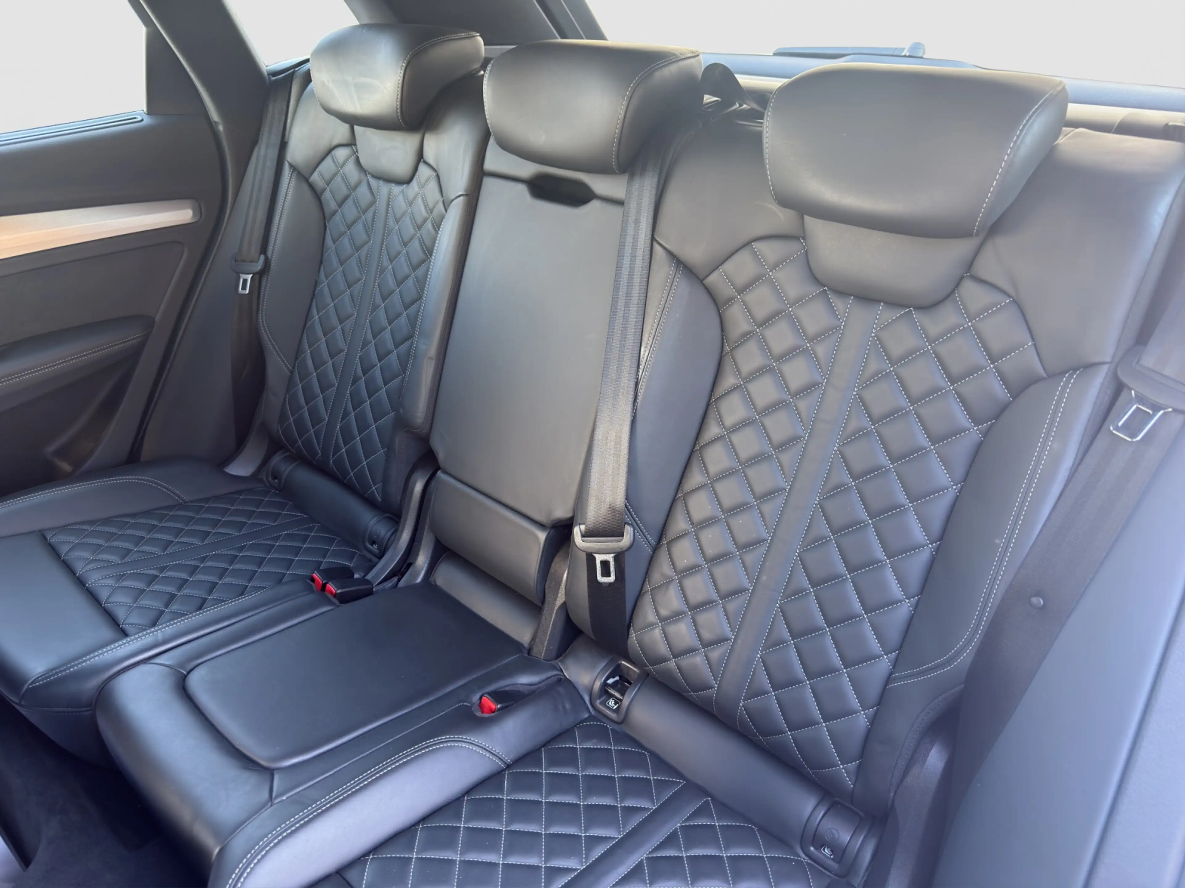 Audi SQ5 TDI quattro tiptron PANO/MATRIX/LUFTFEDERUNG — photo 12