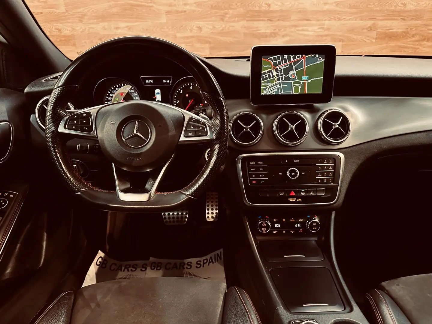 Mercedes-Benz GLA 200 200d AMG Line 7G-DCT Bianco - 2