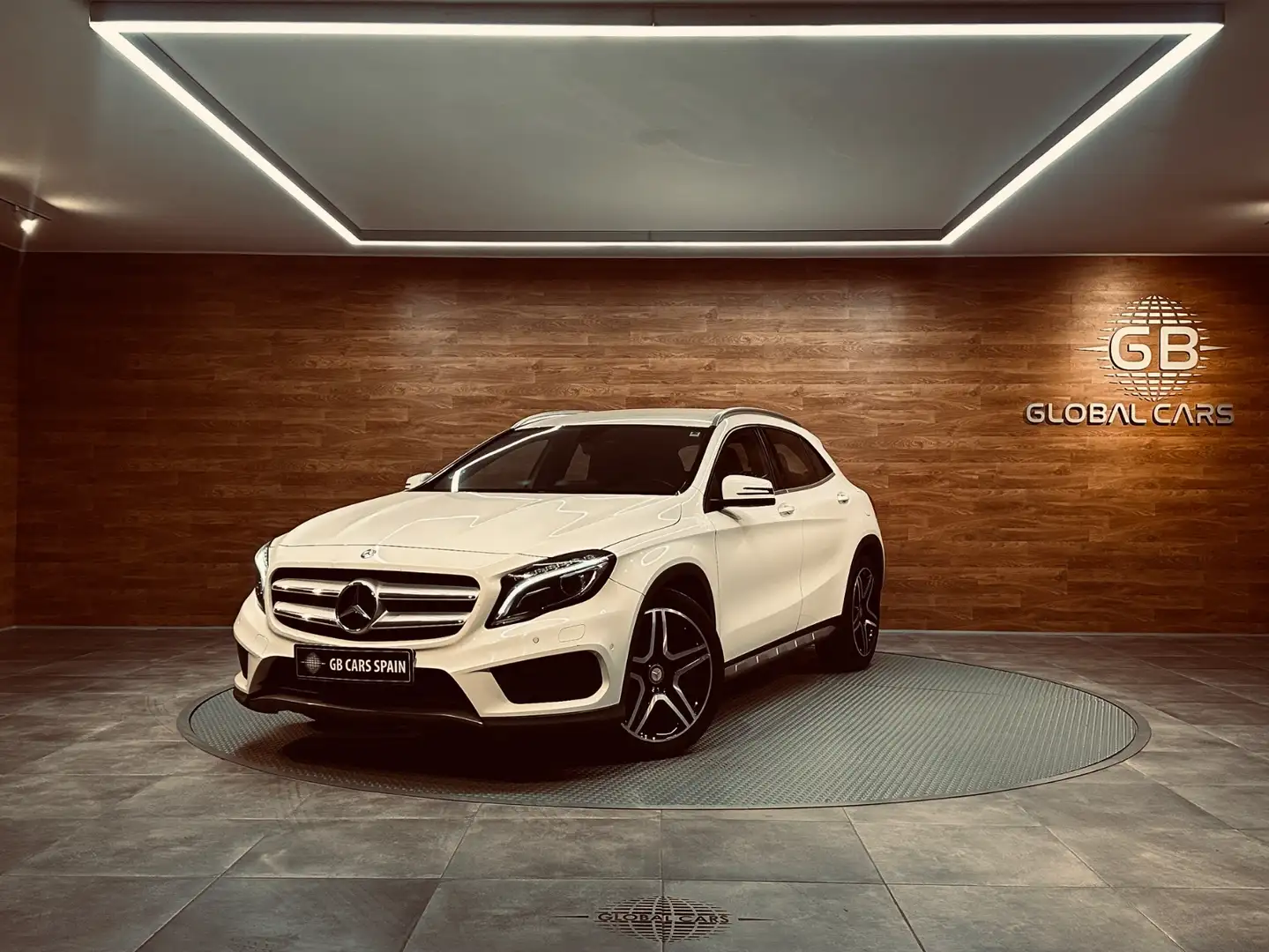 Mercedes-Benz GLA 200 200d AMG Line 7G-DCT Bianco - 1