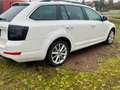 Skoda Octavia Elegance Weiß - thumbnail 3
