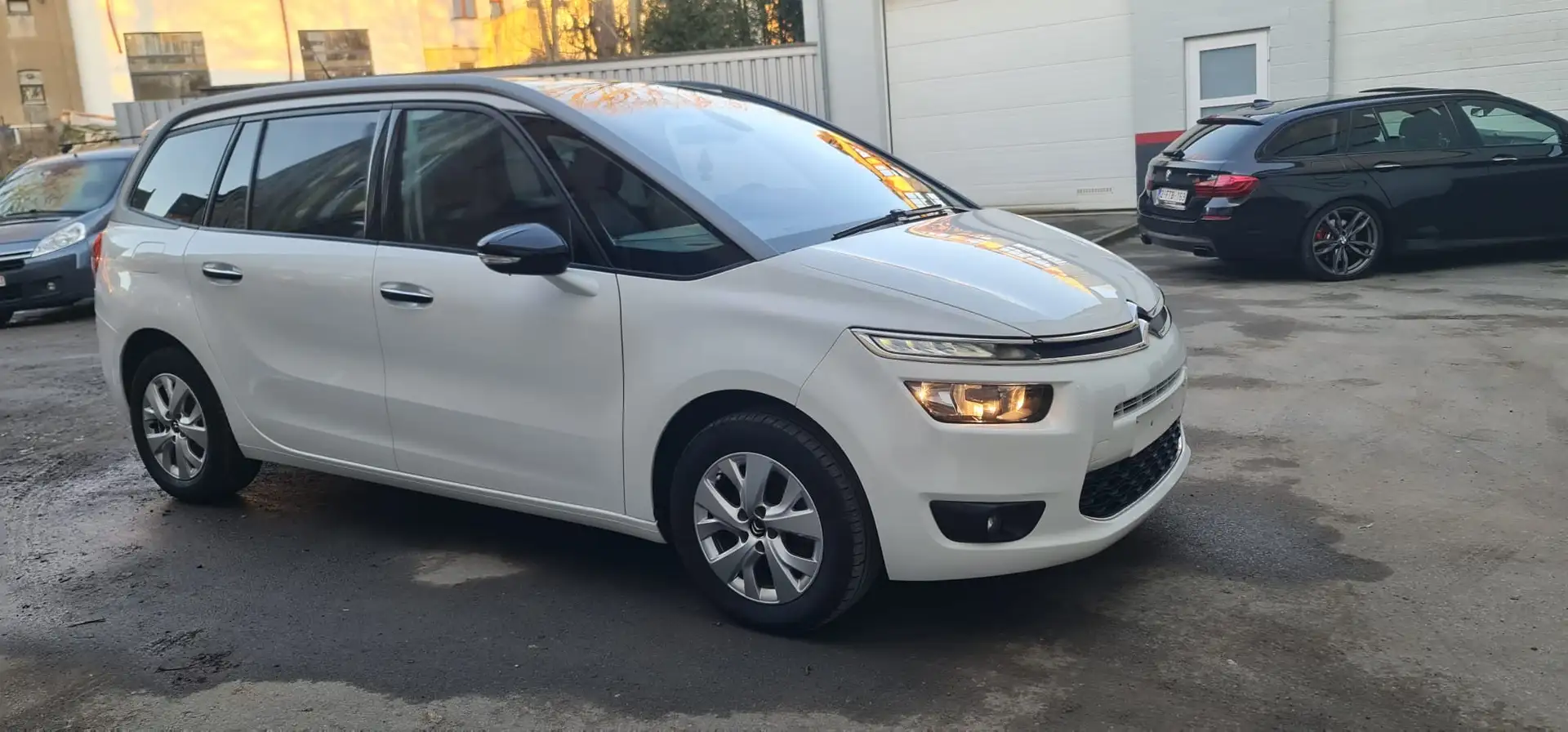 Citroen Grand C4 Picasso 1.6 HDi Exclusive FAP - 2