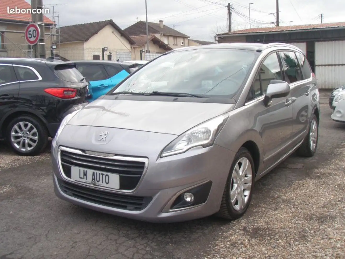 Peugeot 5008 (2) 1.6 E-HDI 115 ALLURE ETG6 7PL Gris - 1