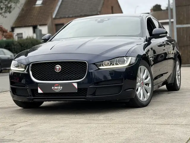 Jaguar XE Performance Aut. Prestige-Navi-Leder-Cam-Pano