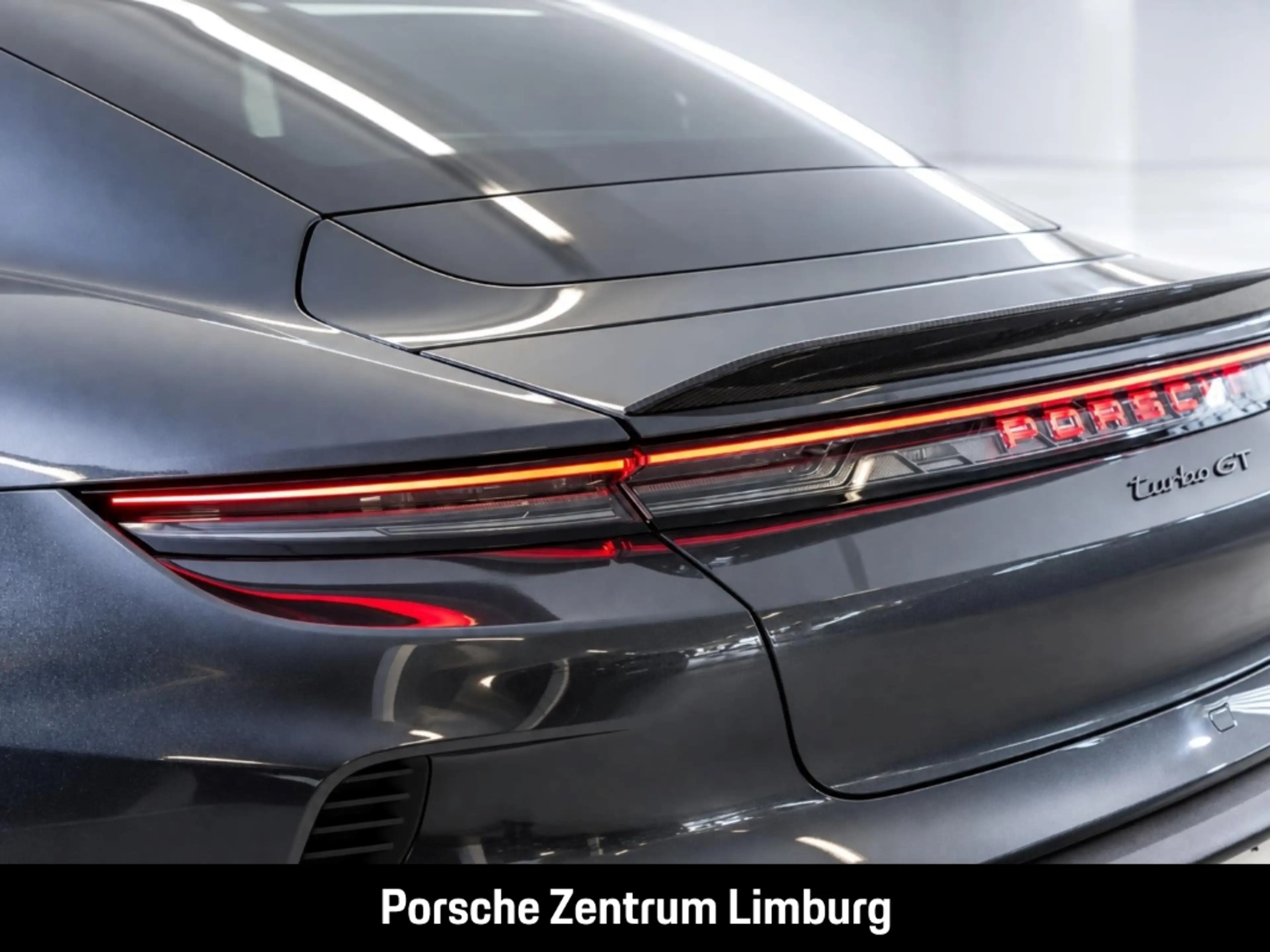 Porsche Taycan Turbo GT — photo 10