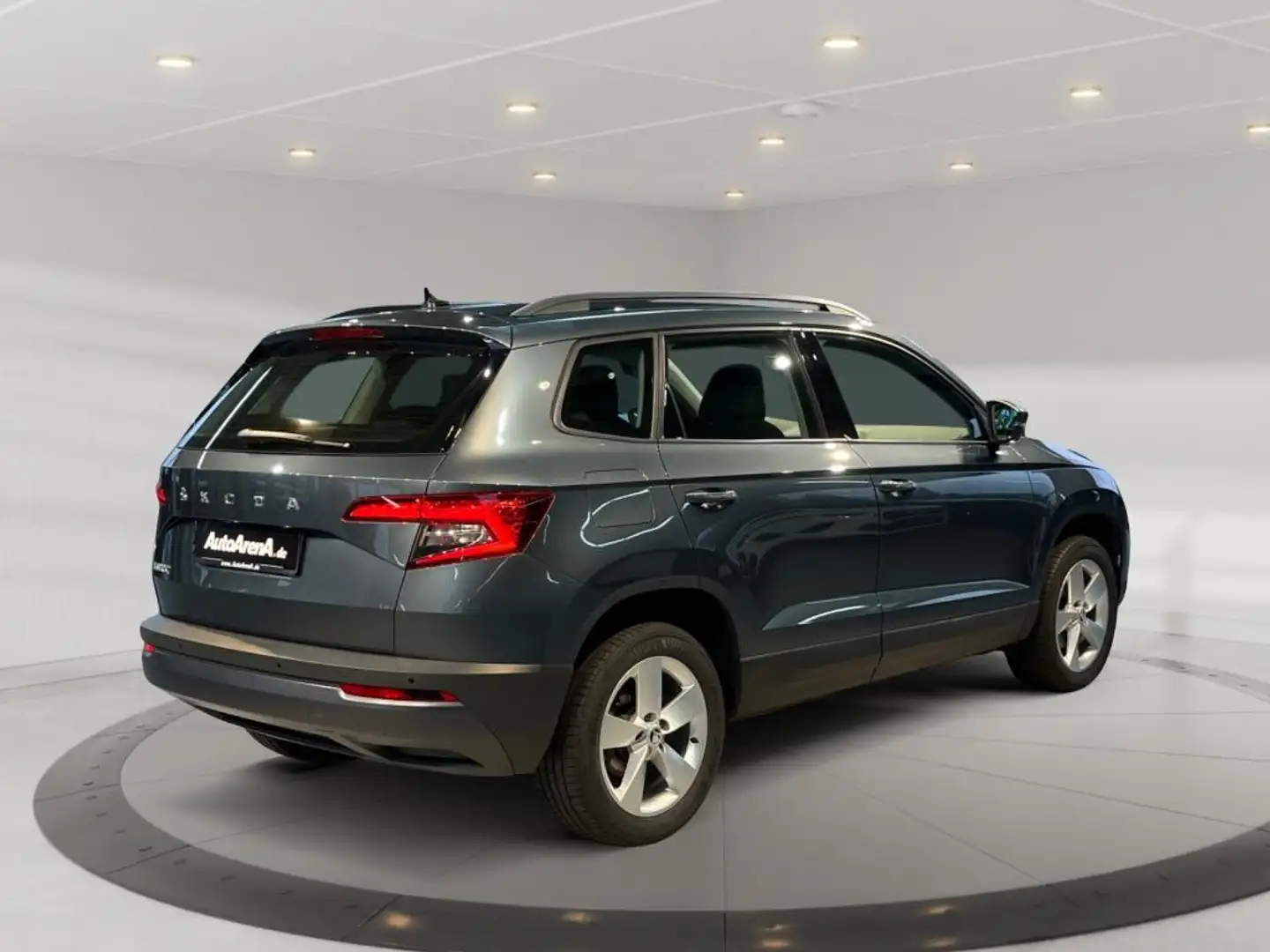 Skoda Karoq 1.5 TSI ACT Ambition OPF  +LM+KeyLess+PDC Grijs - 2