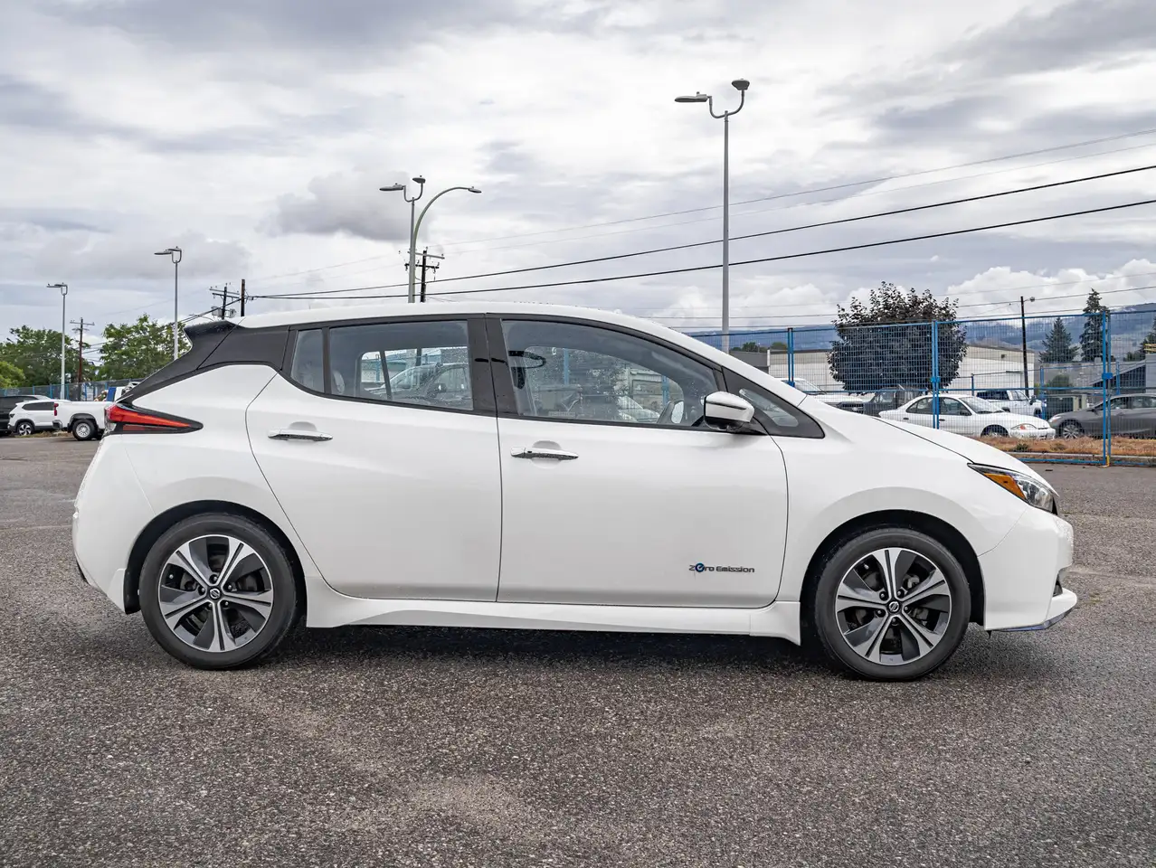 Nissan Leaf снимка Nissan Leaf