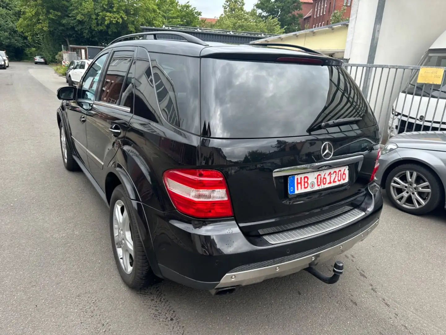 Mercedes-Benz ML 420 ML -Klasse  420 CDI*TÜV NEU*volleder*autom*allra Noir - 2