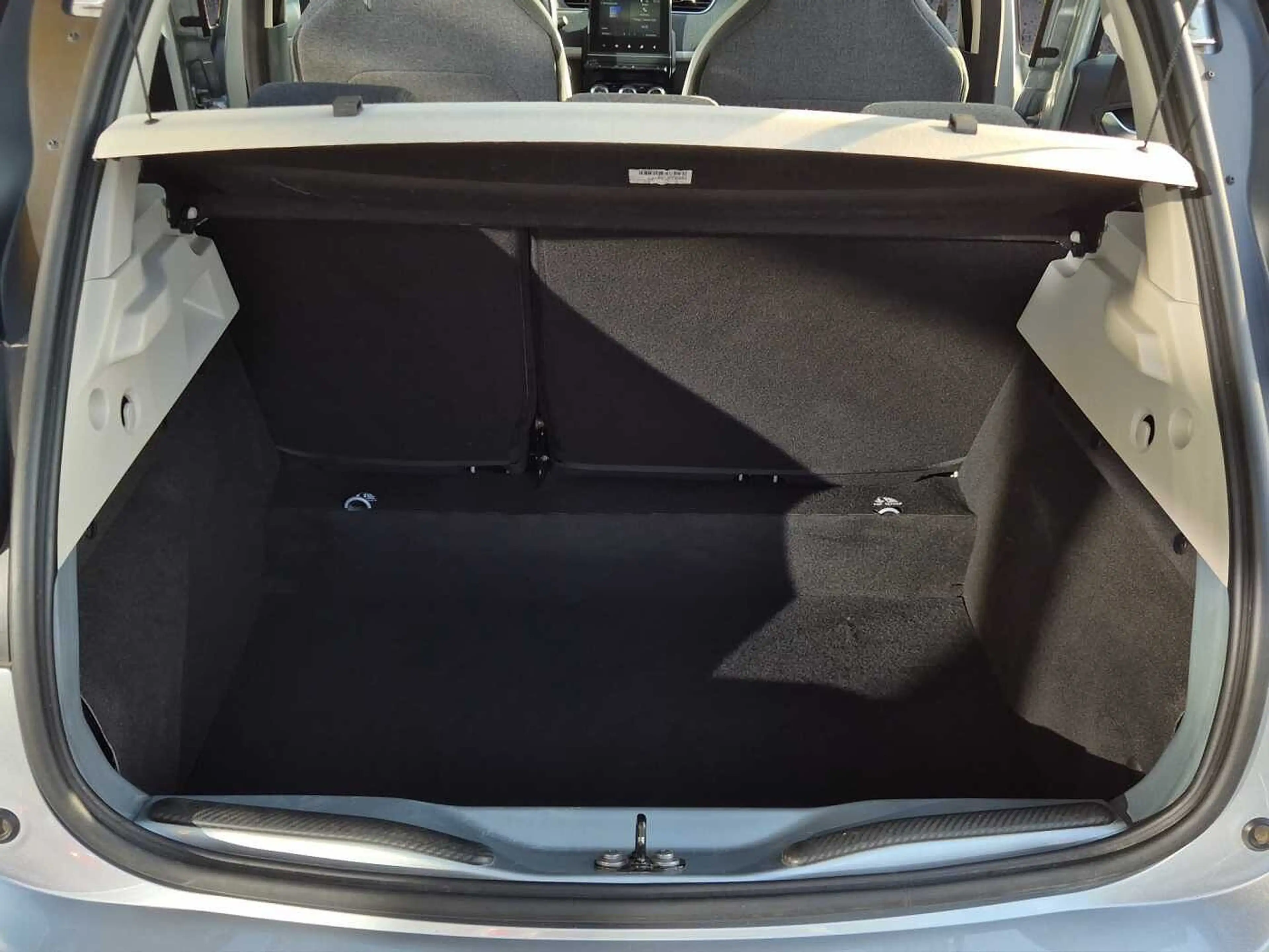 Renault ZOE — photo 14