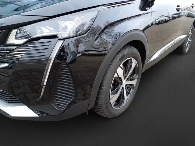Peugeot 5008 view 10