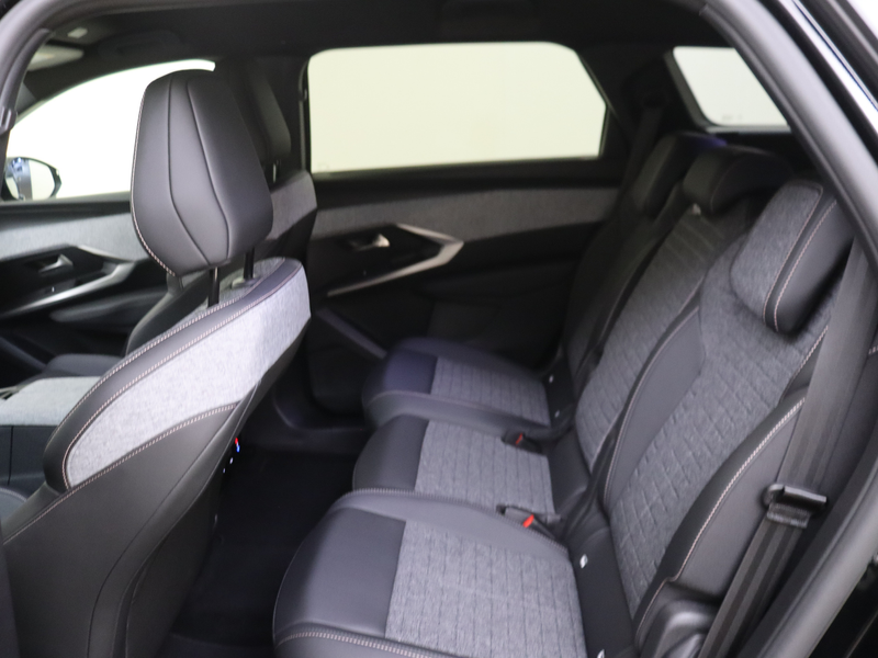 Peugeot 5008 1.2 Hybrid 145PK Allure 7p Keyless | Apple Carplay — photo 12