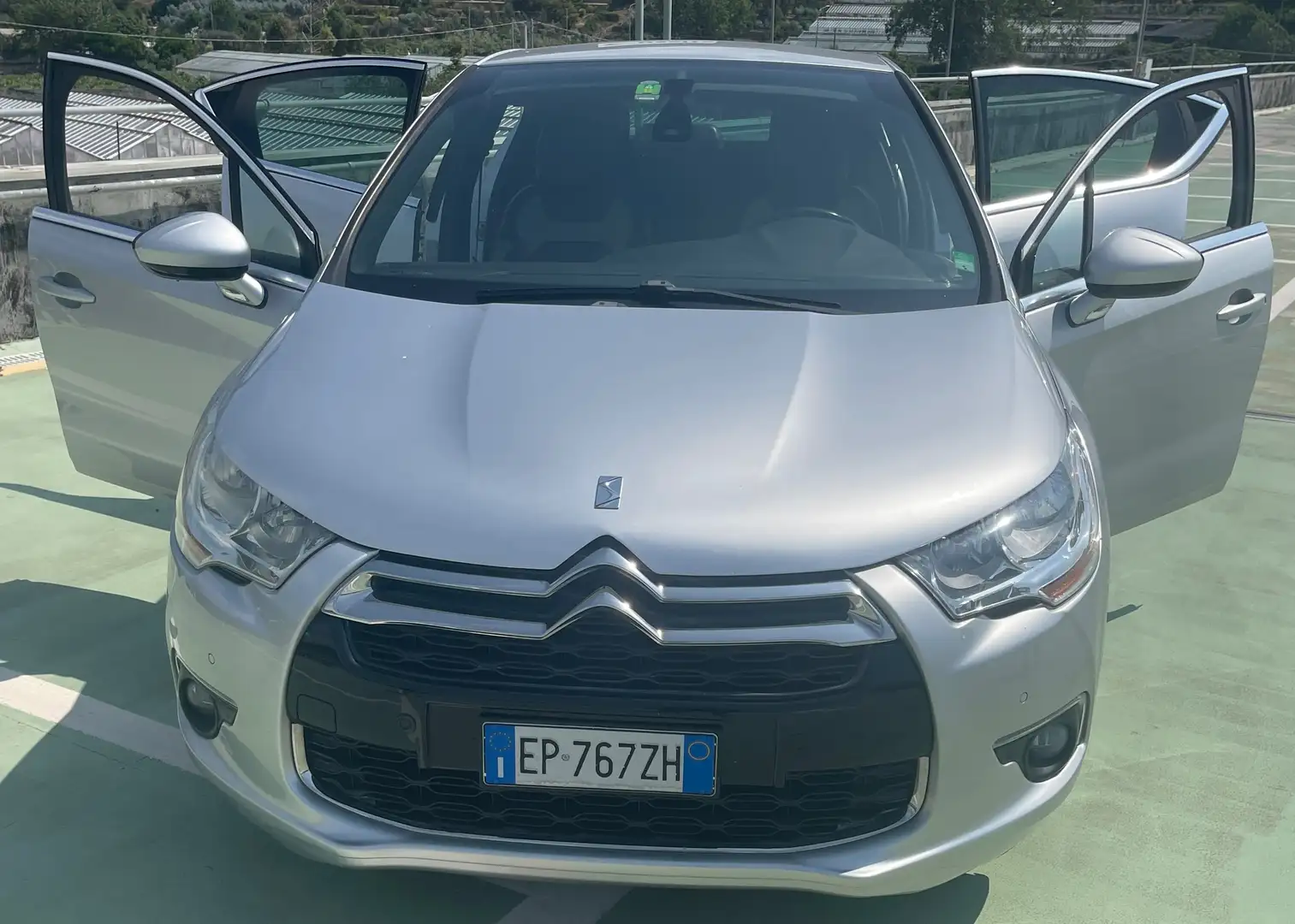 Citroen DS4 DS4 1.6 e-hdi (airdream) Chic 115cv Grigio - 1