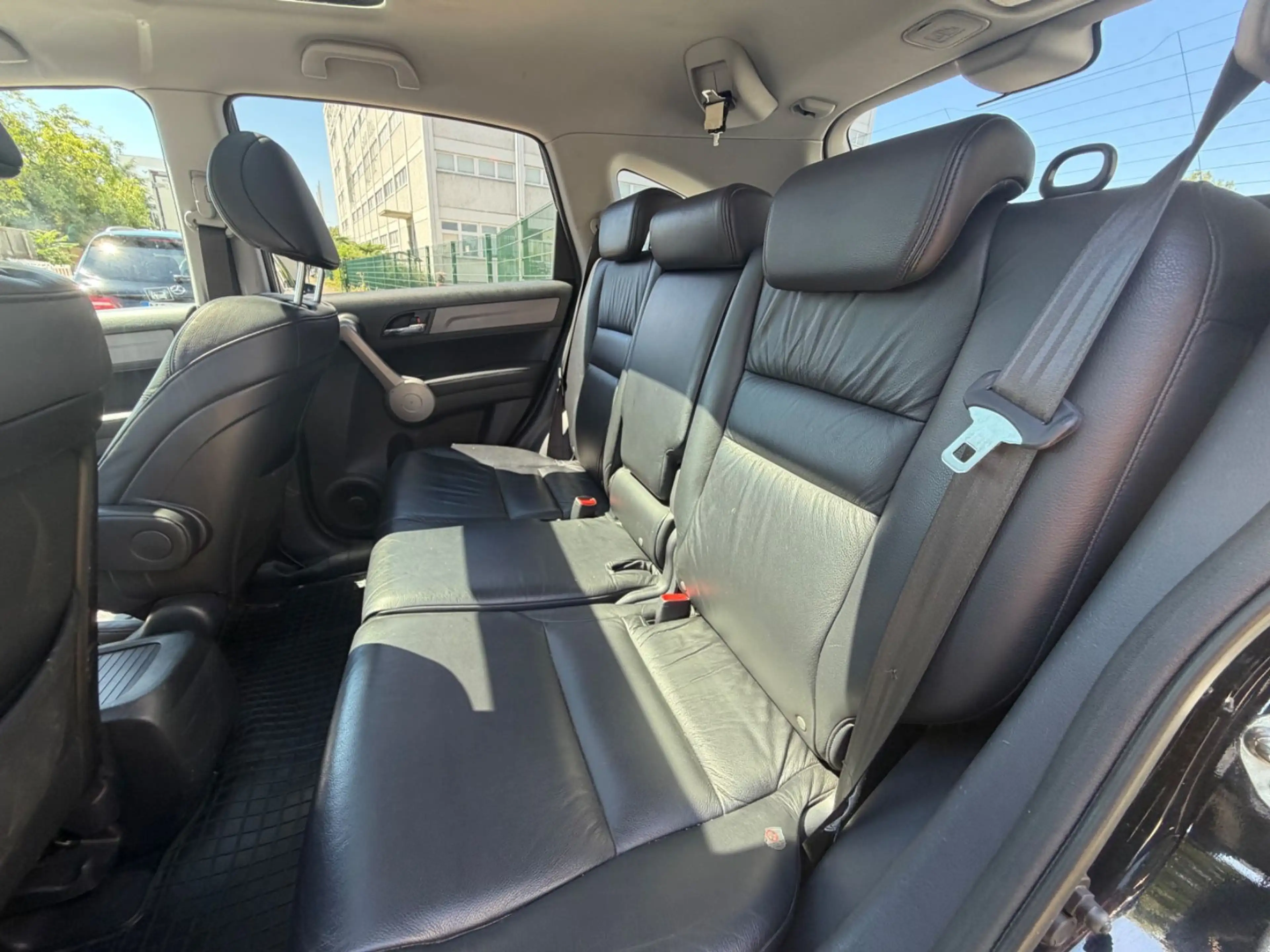 Honda CR-V Executive — photo 13