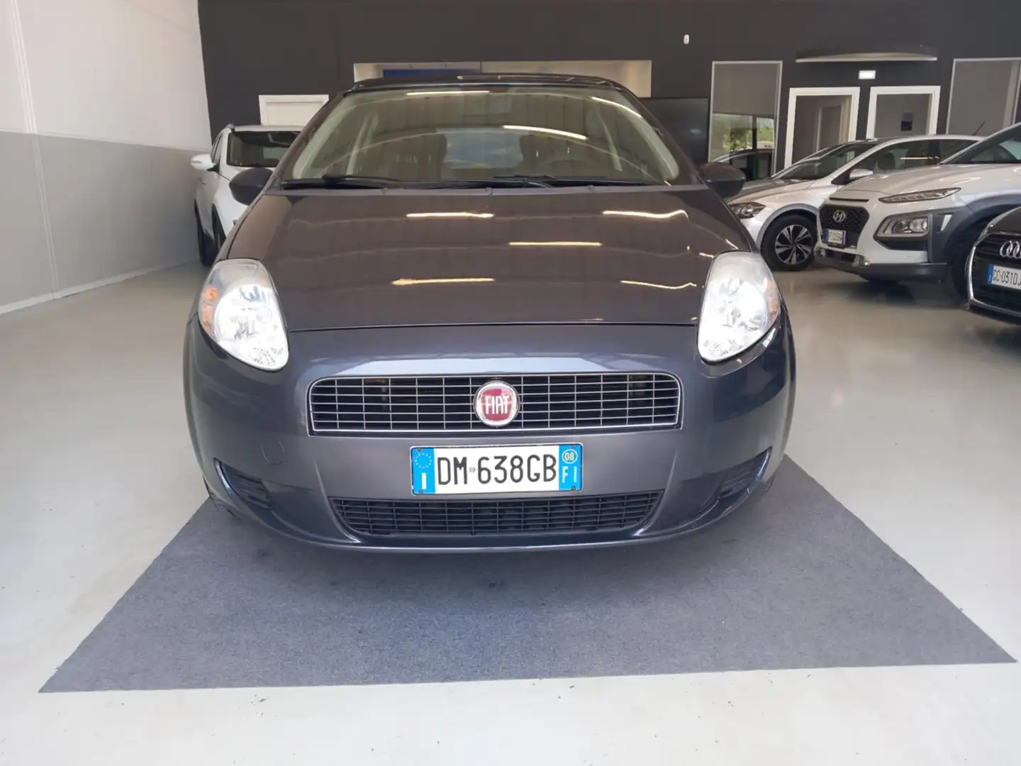 Fiat Grande Punto Grande Punto 5p 1.2 65cv GPL Сірий - 2