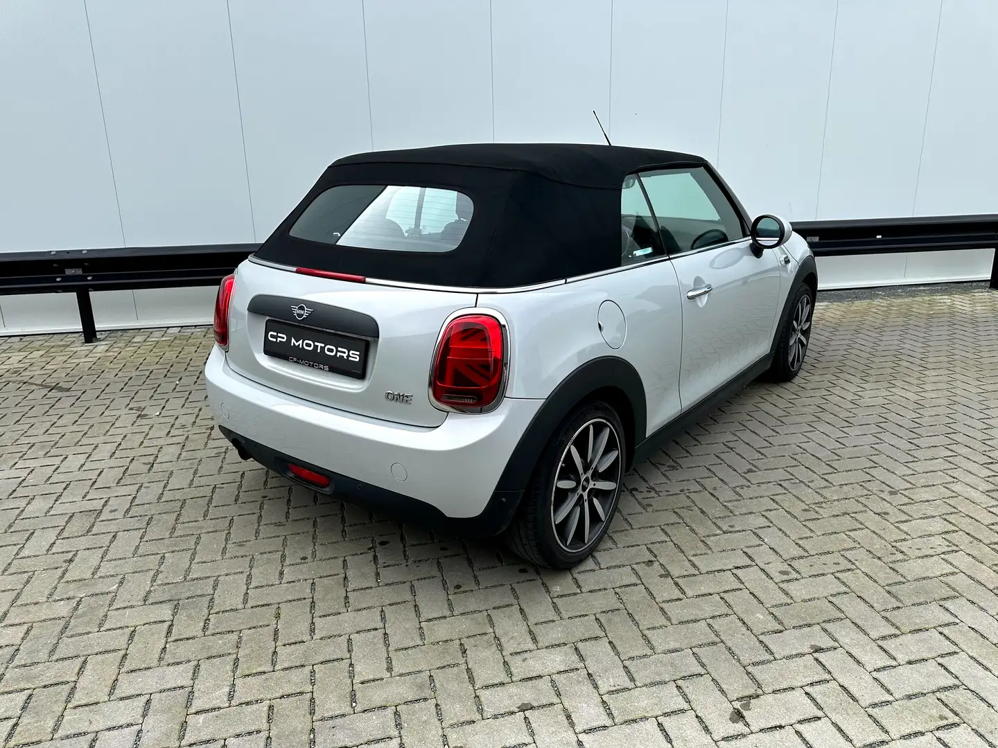 MINI One Cabrio MINI YOURS | NAVI | PDC | CRUISE | LEDER | TOP !! Argent - 2