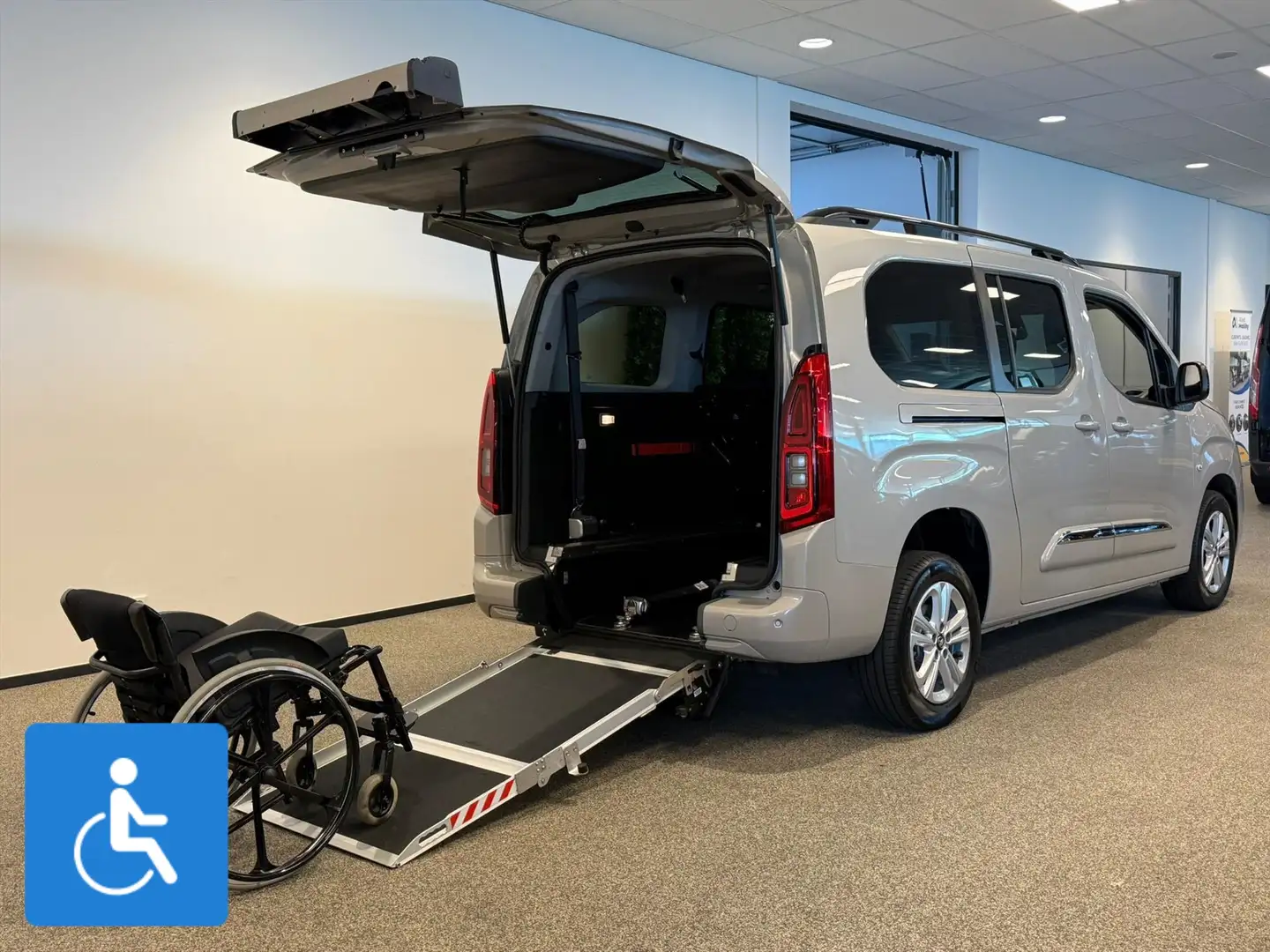 Toyota Proace City Verso L2 Rolstoelauto 5+1 incl. lier - 2