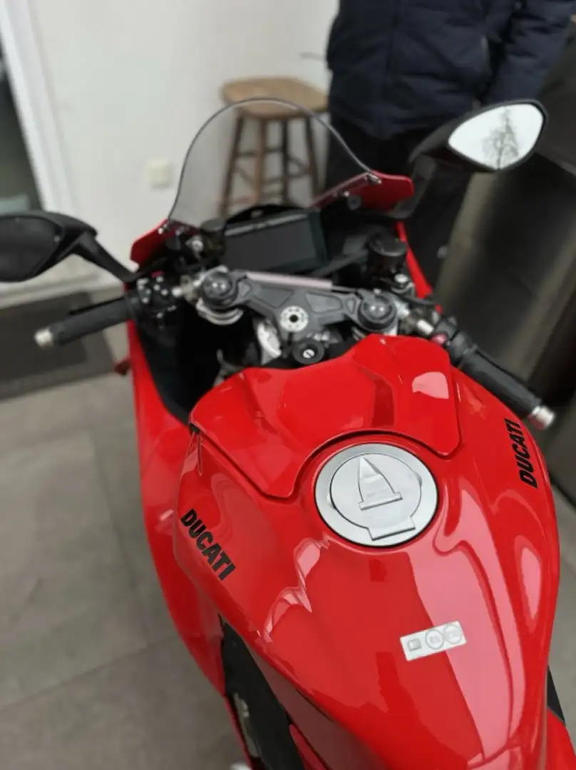 Ducati Panigale V4 Piros - 1