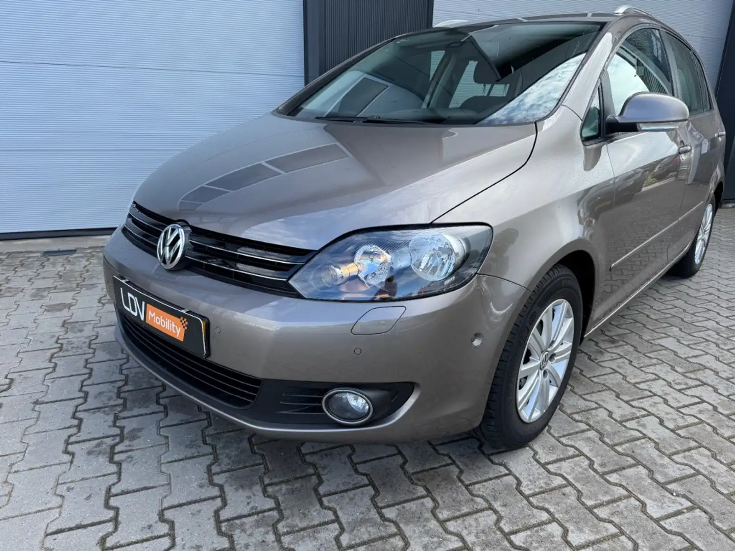 Volkswagen Golf 1.4 TSI COMFORTLINE / Unieke km-stand 66391 / NAP Braun - 2