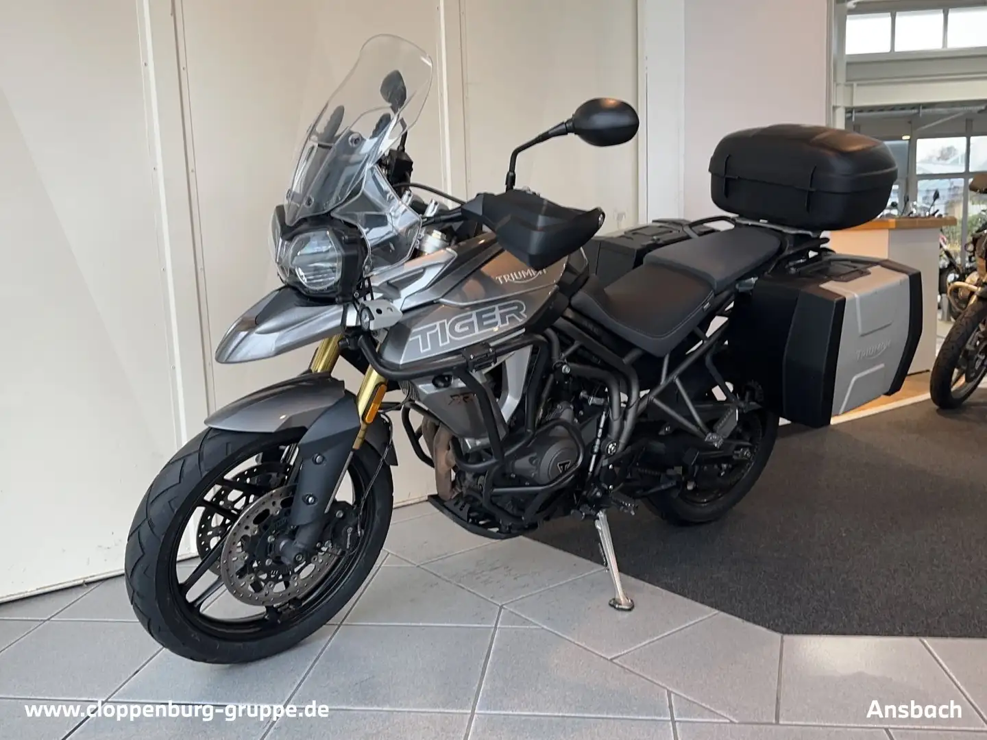 Triumph Tiger 800 XRT; Wilbersfahrwerk;Koffer;Topcase;Sportauspuff Weiß - 1